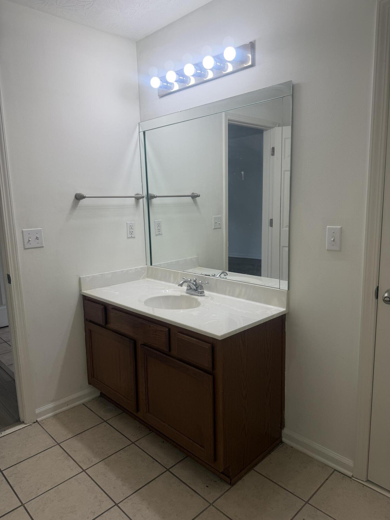 2593 Rockaway Place Property Photo 14