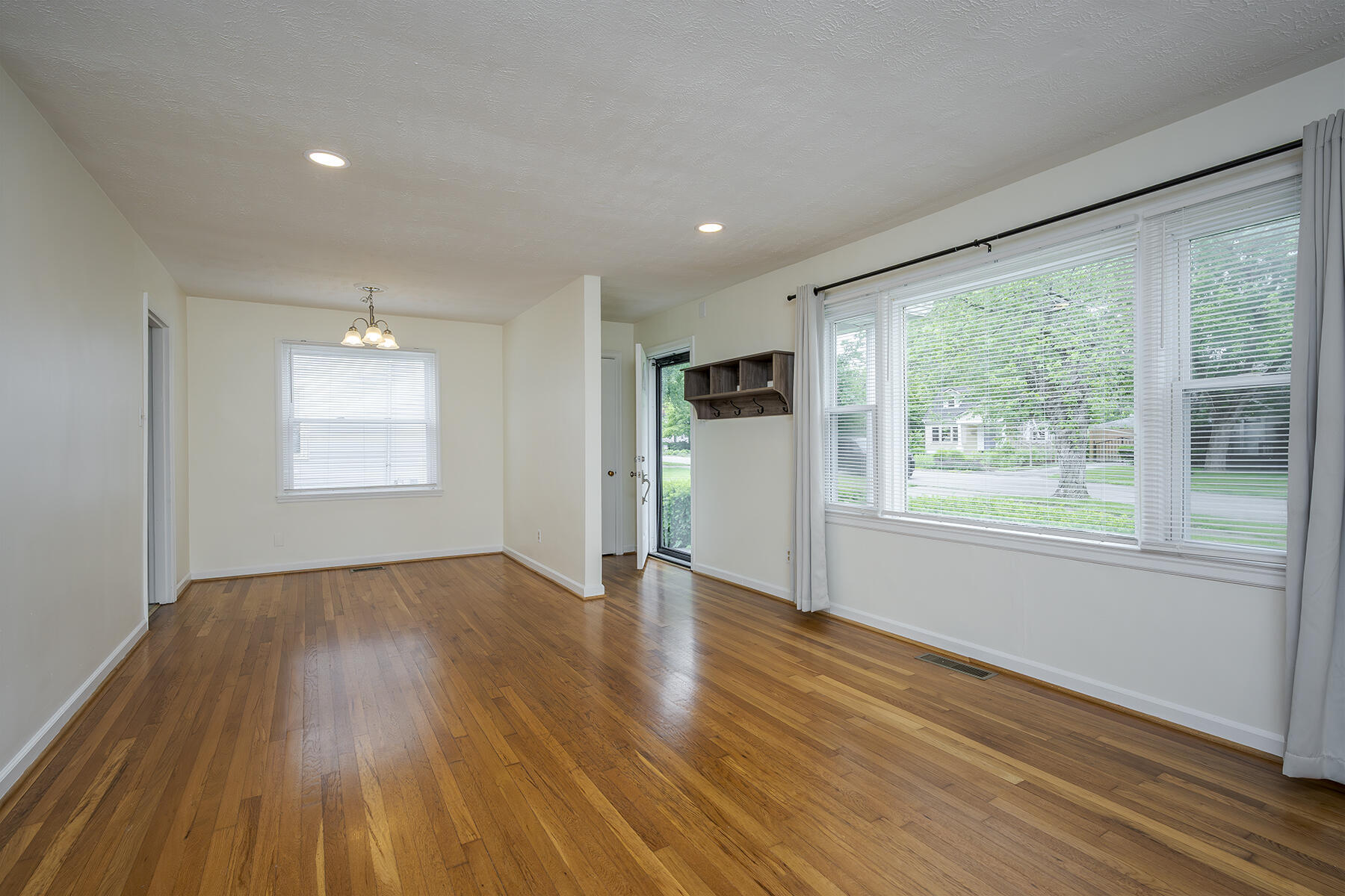 649 Mitchell Avenue Property Photo 4