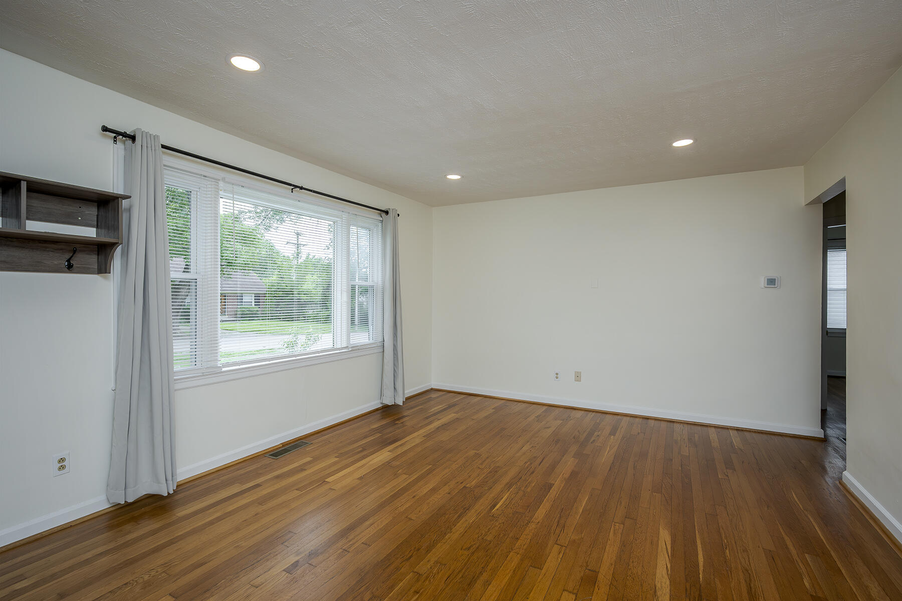 649 Mitchell Avenue Property Photo 5