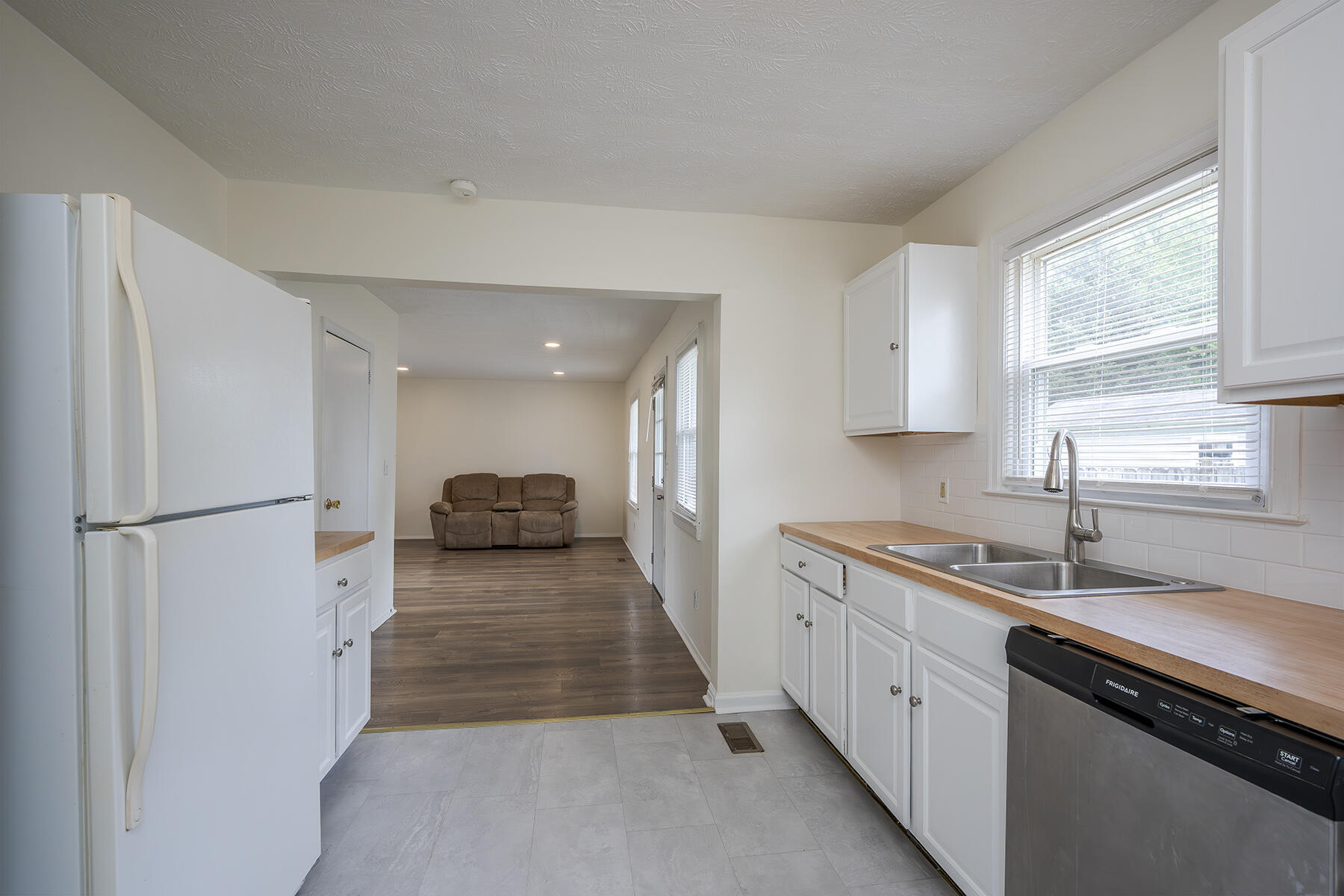 649 Mitchell Avenue Property Photo 9