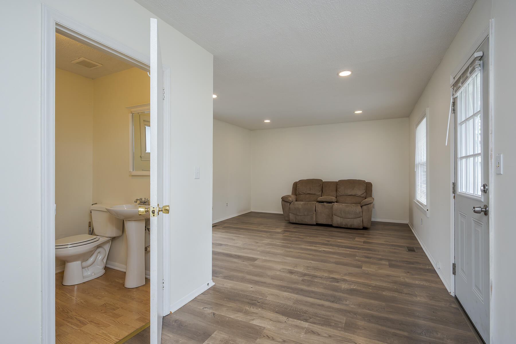 649 Mitchell Avenue Property Photo 11