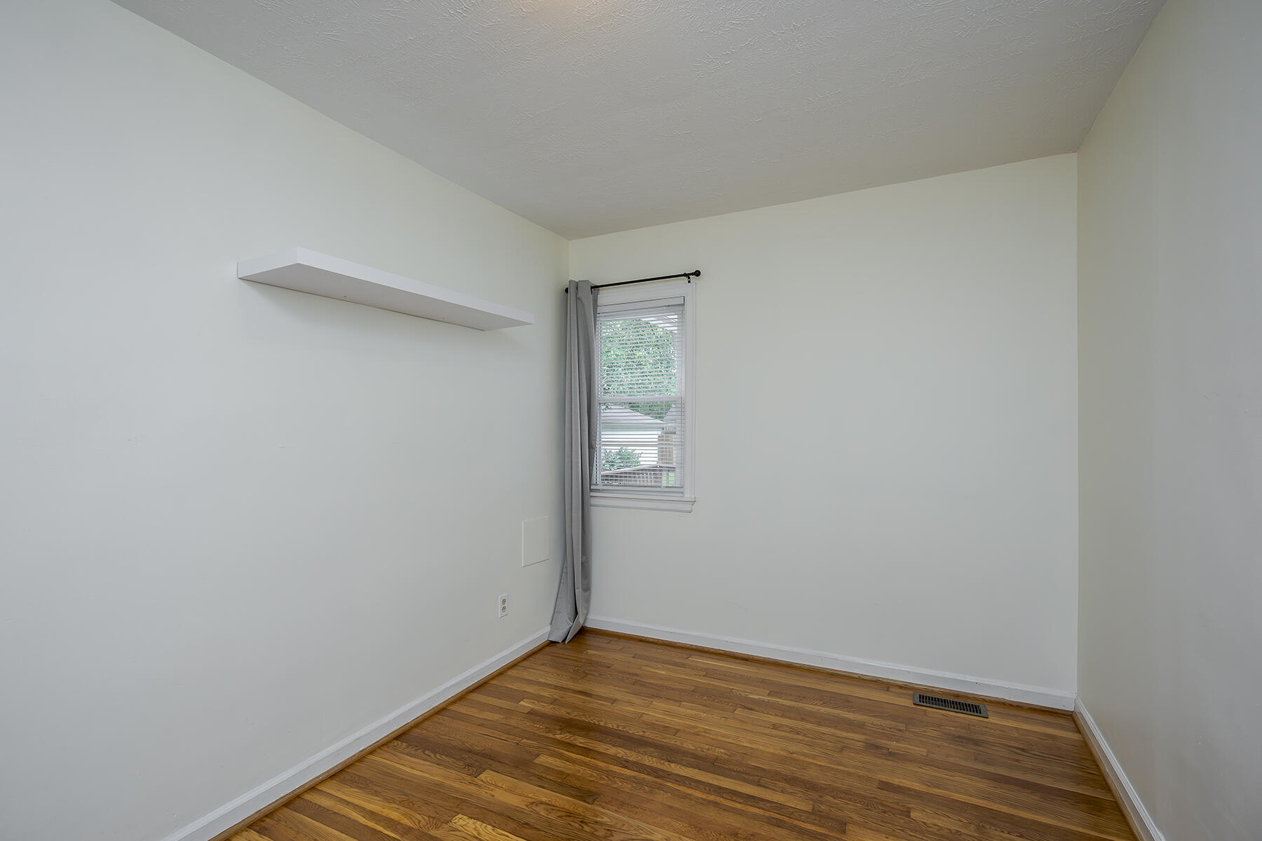 649 Mitchell Avenue Property Photo 19