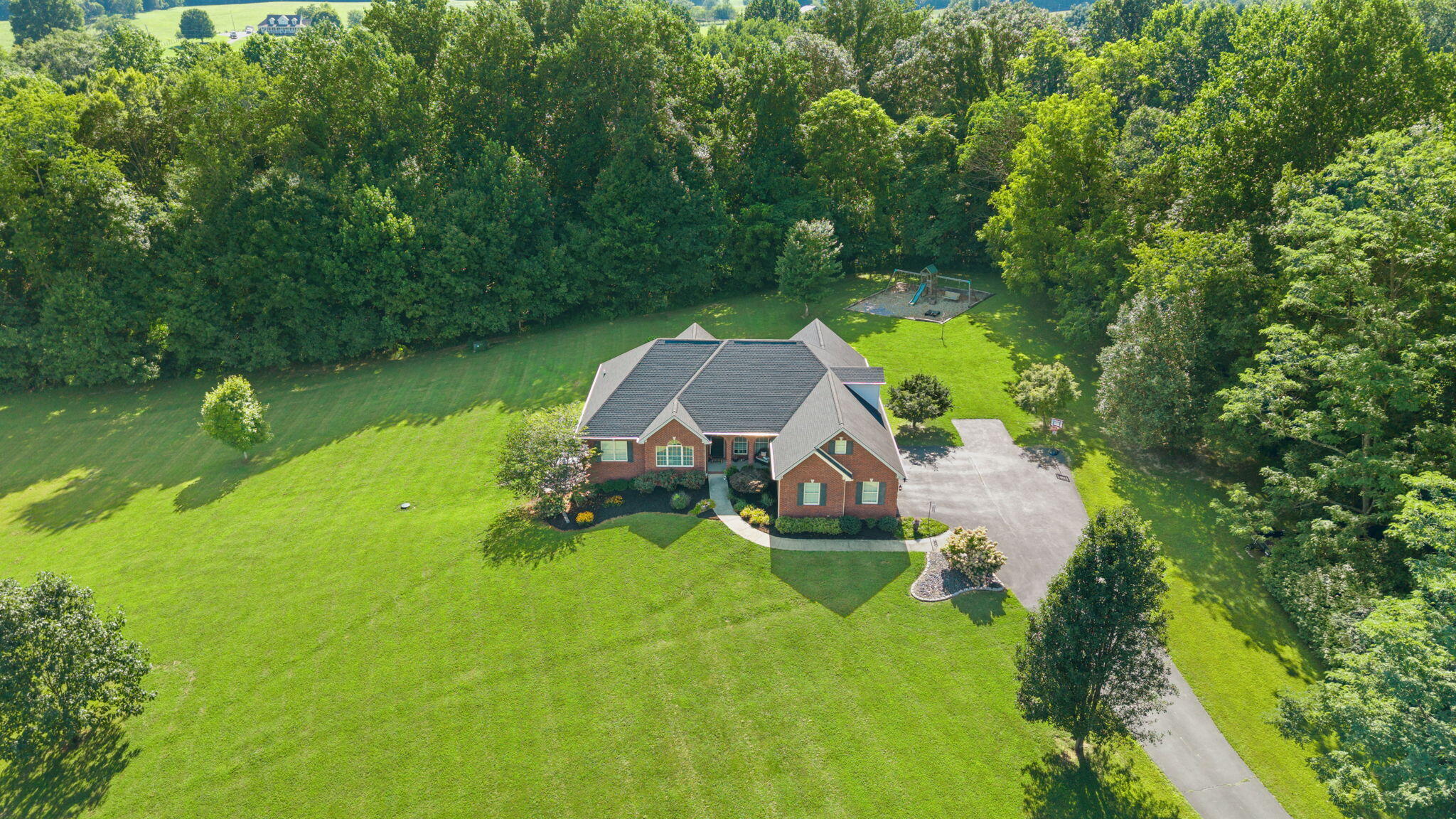 332 Bridle Run Property Photo 9
