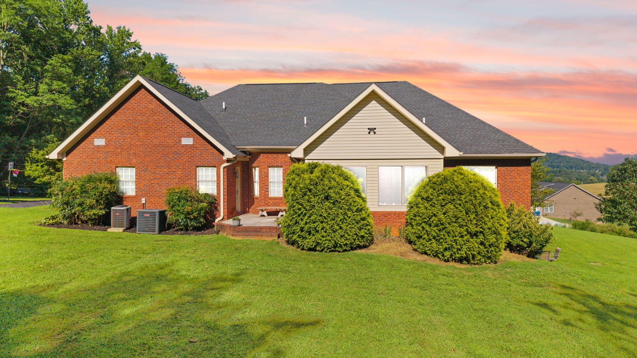 332 Bridle Run Property Photo 11