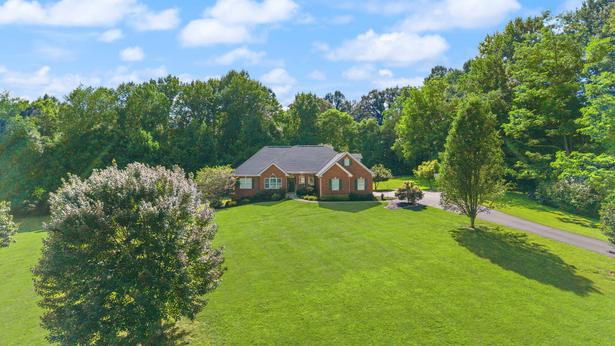 332 Bridle Run Property Photo 16