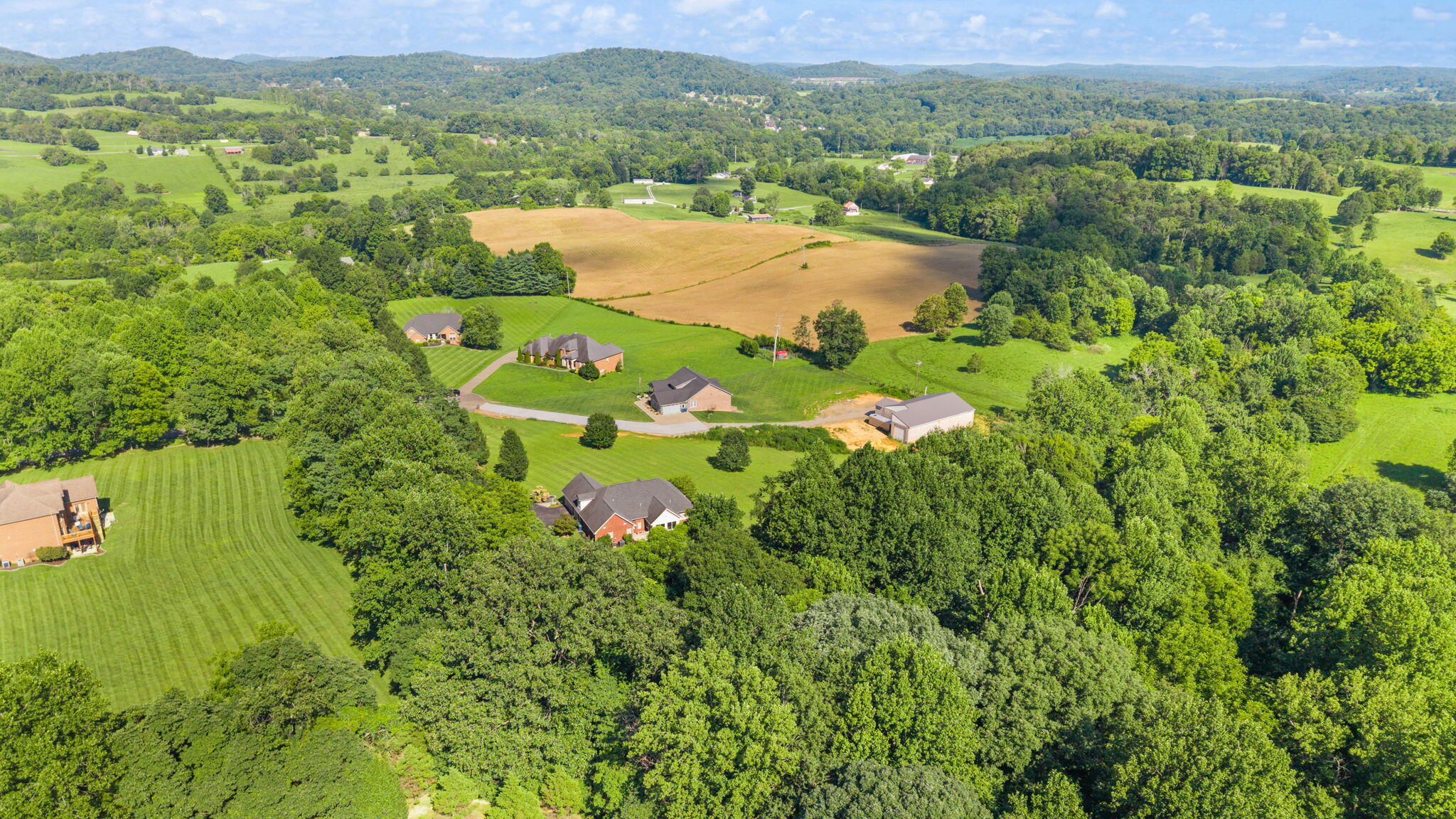 332 Bridle Run Property Photo 21
