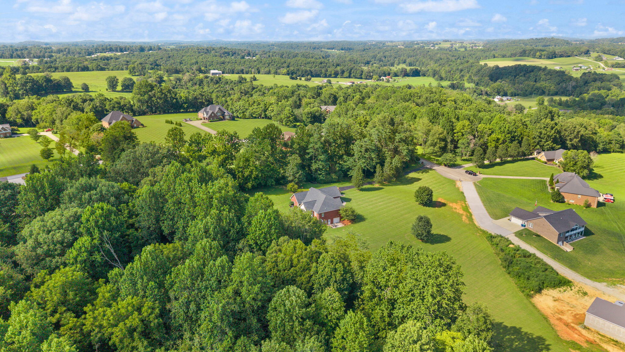 332 Bridle Run Property Photo 25