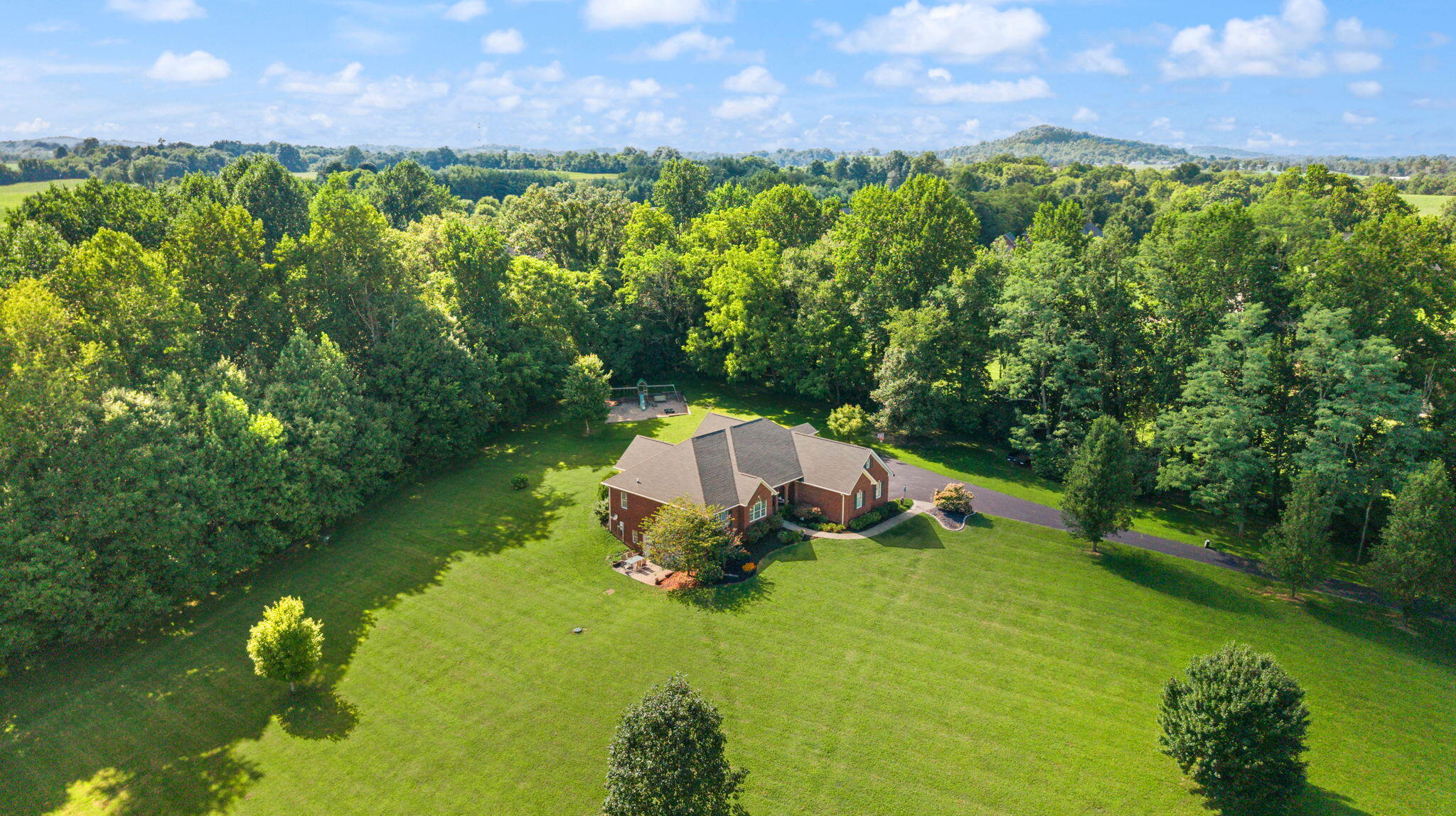 332 Bridle Run Property Photo 28
