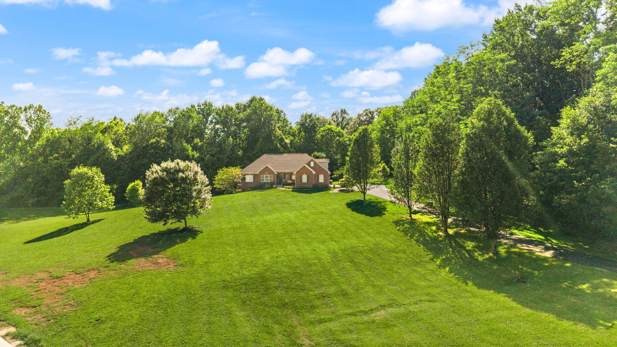 332 Bridle Run Property Photo 31