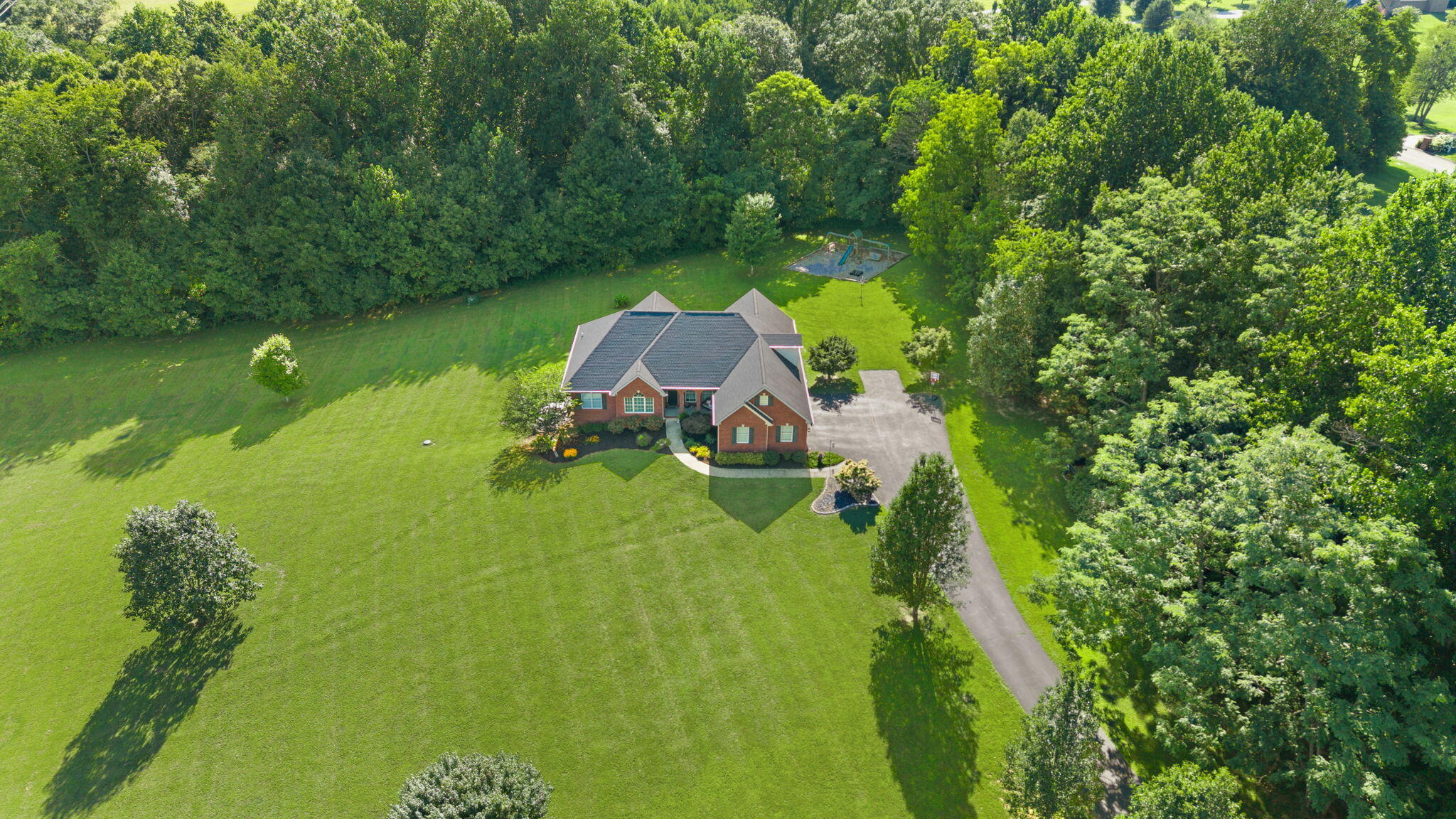 332 Bridle Run Property Photo 37