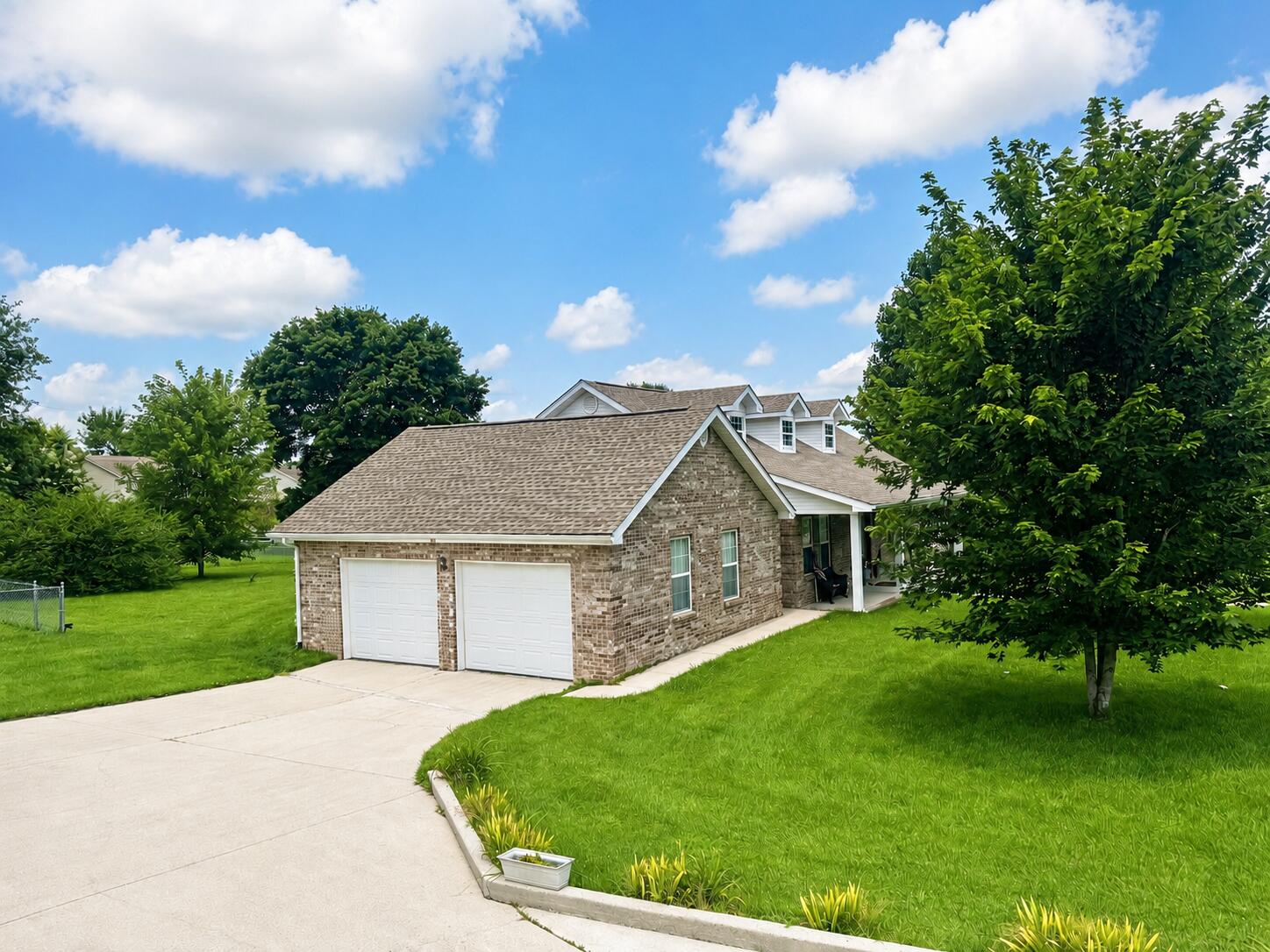 309 Park Lane Property Photo 4