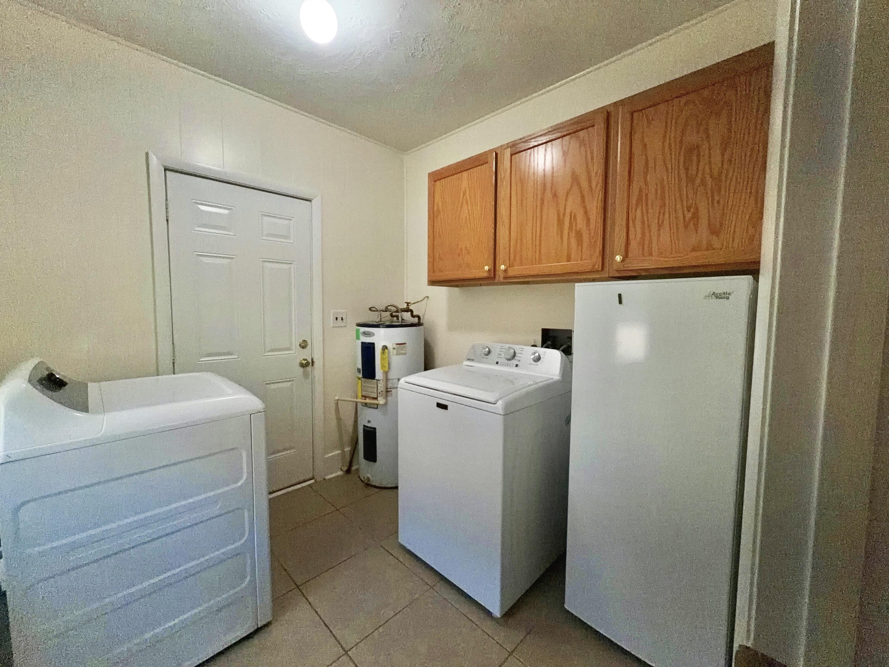 910 Springmont Drive Property Photo 21