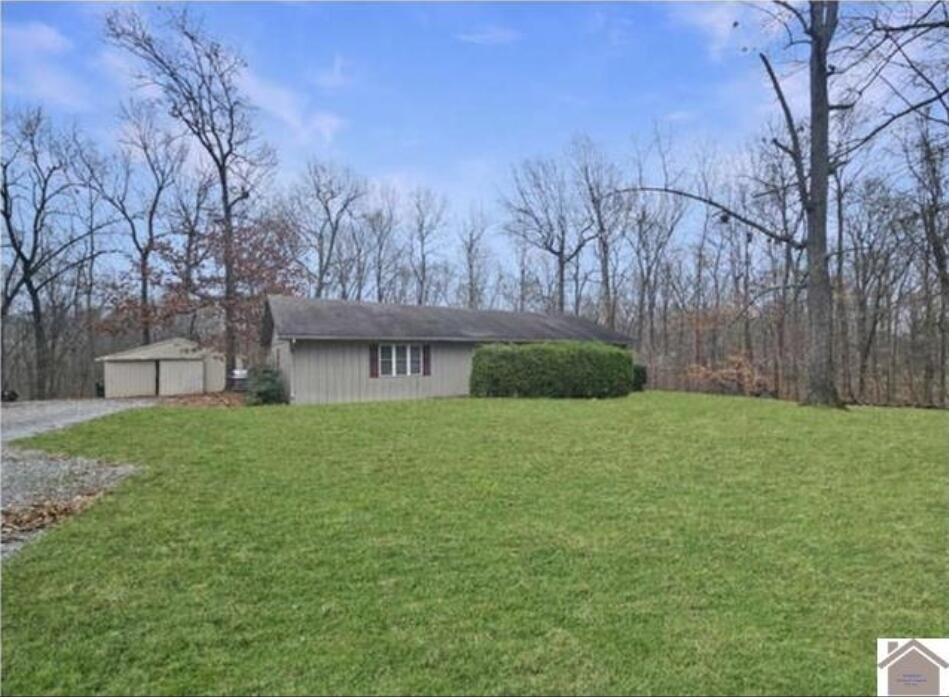 823 Sunset Drive Property Photo 2