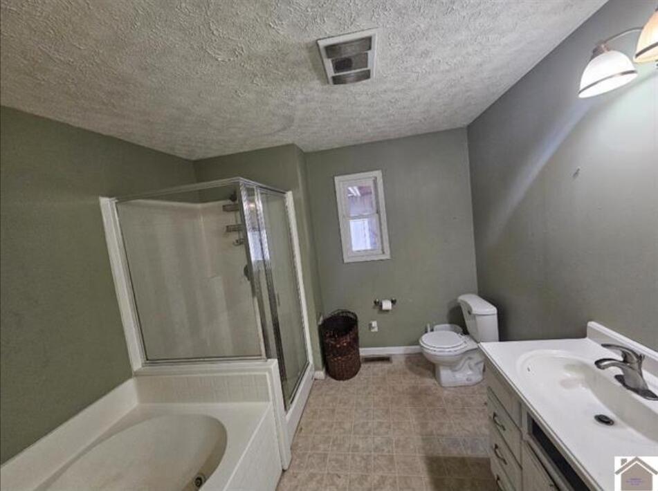 823 Sunset Drive Property Photo 7