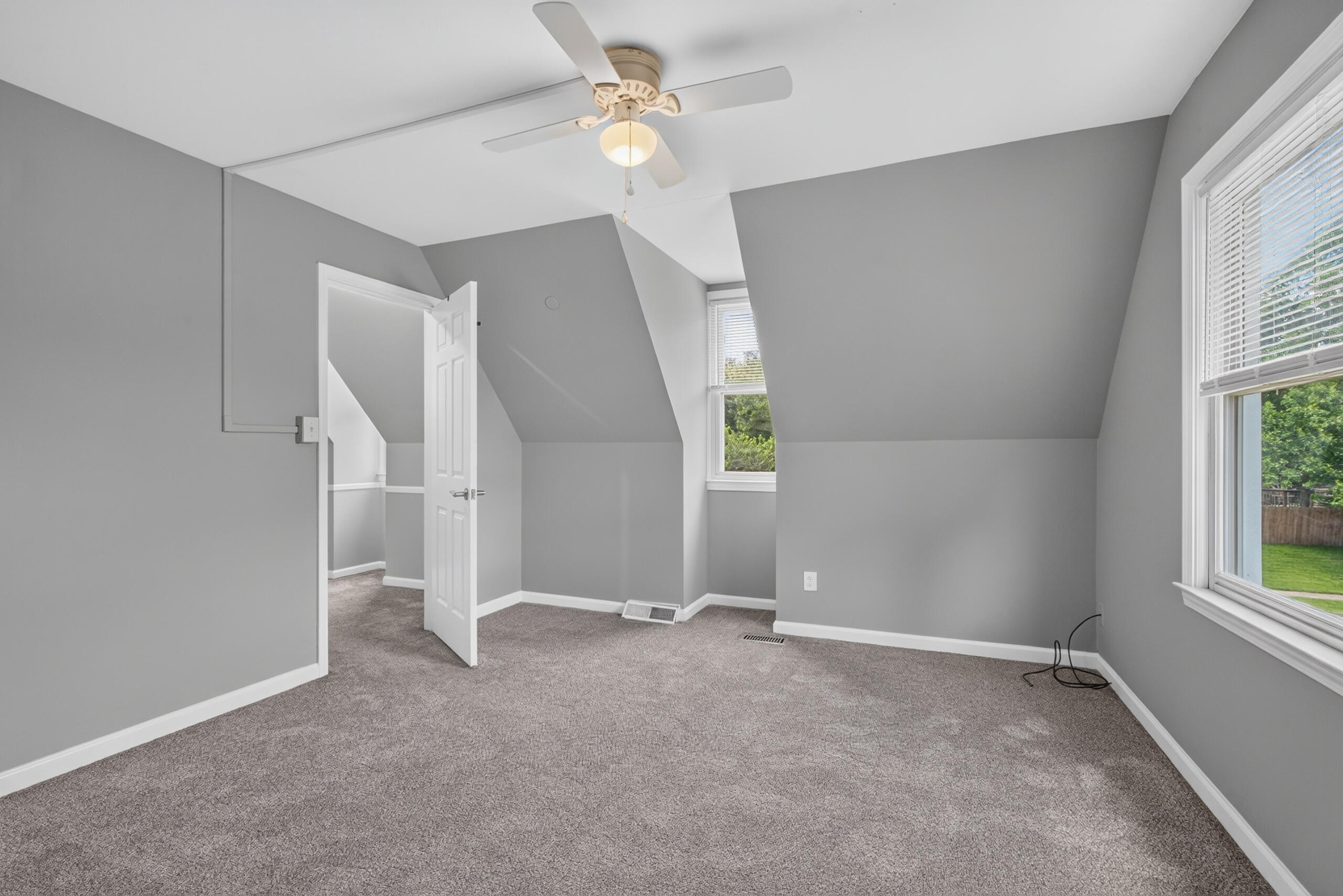 3905 Sundart Drive Property Photo 27