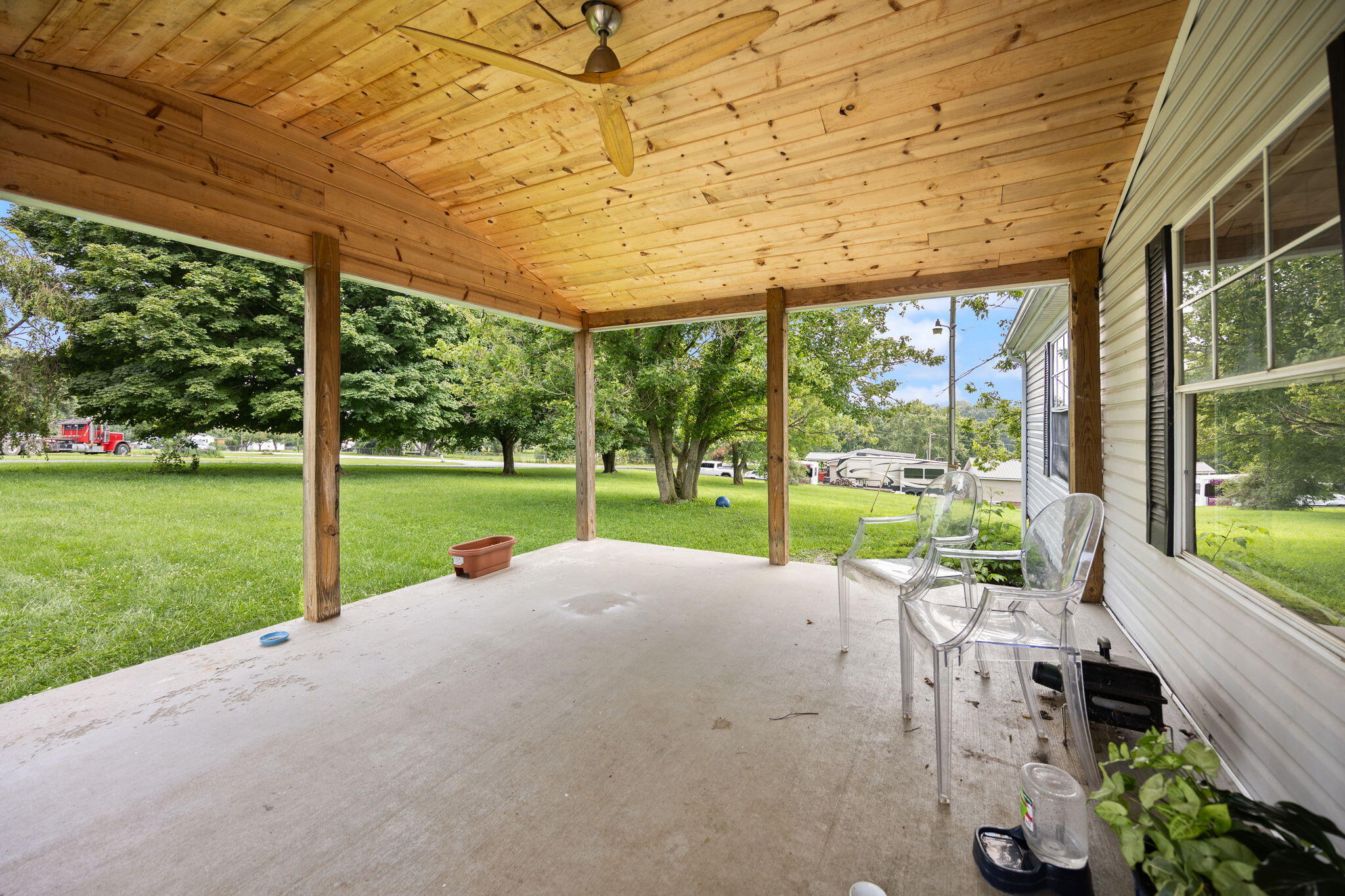 301 Jessica Circle Property Photo 4