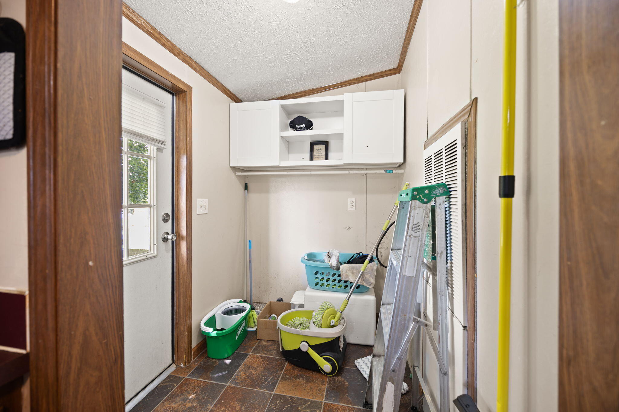 301 Jessica Circle Property Photo 15