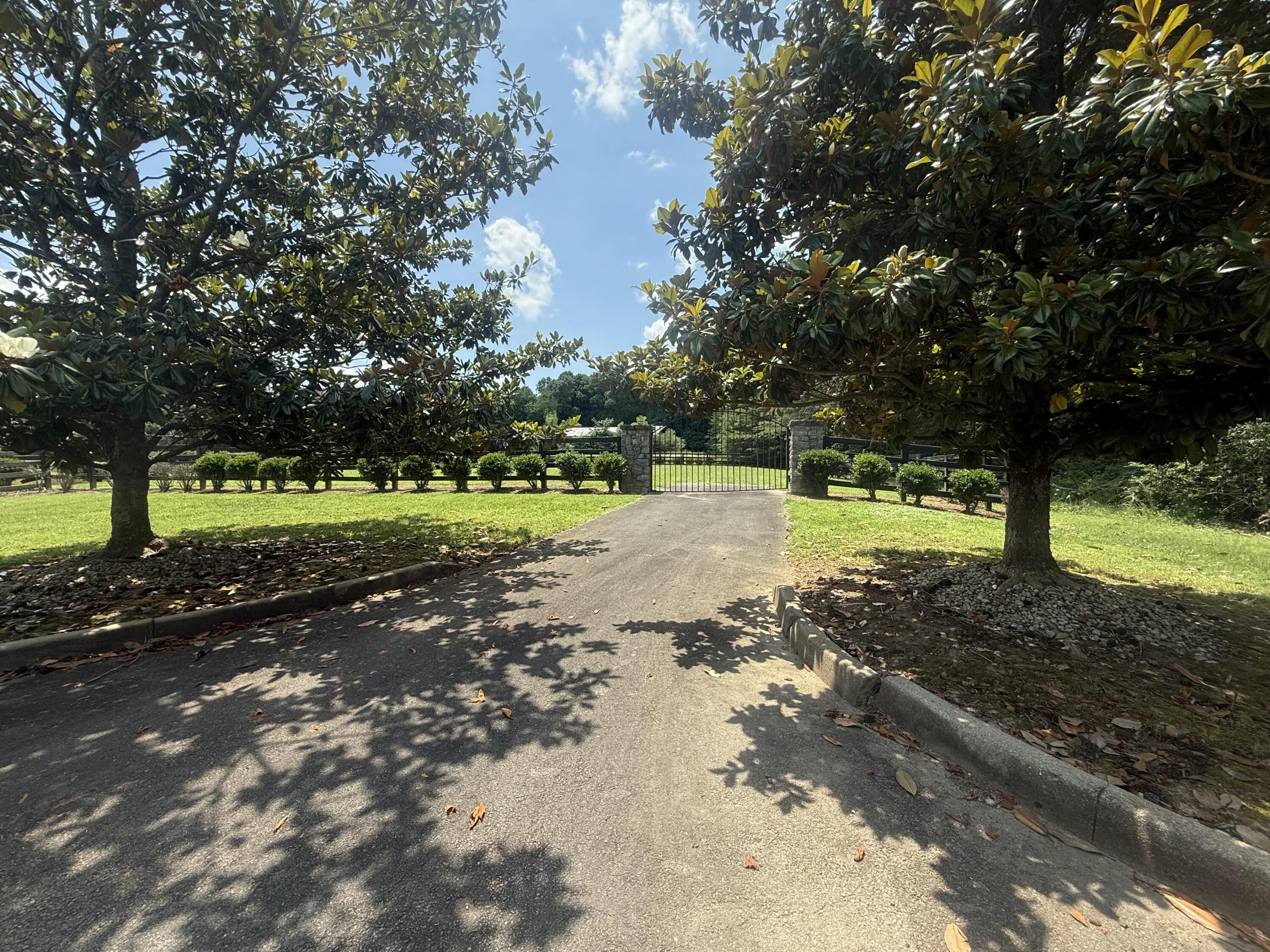 88 Peninsula Boulevard Property Photo 11