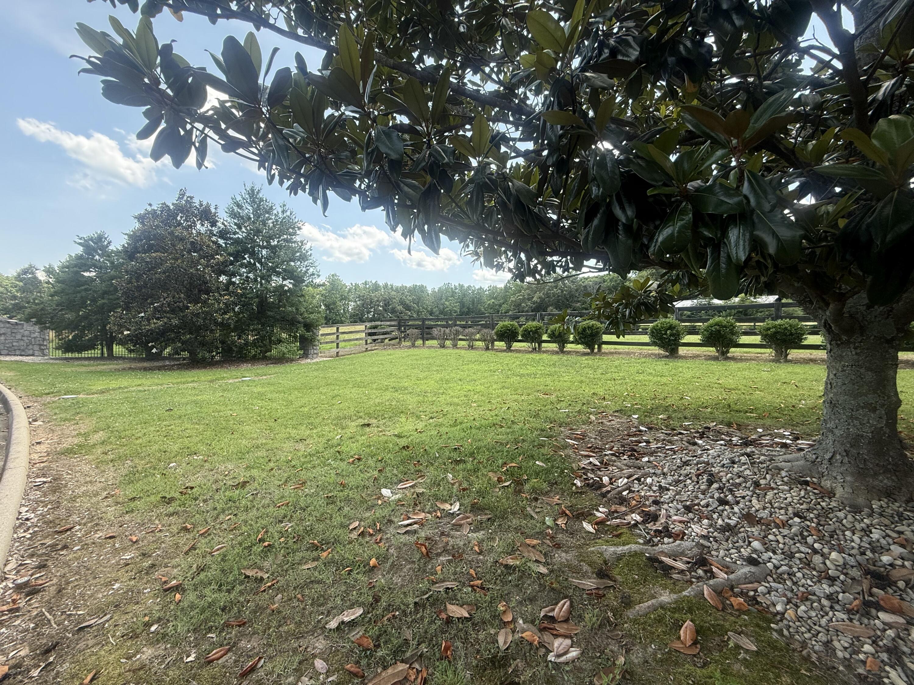 88 Peninsula Boulevard Property Photo 14