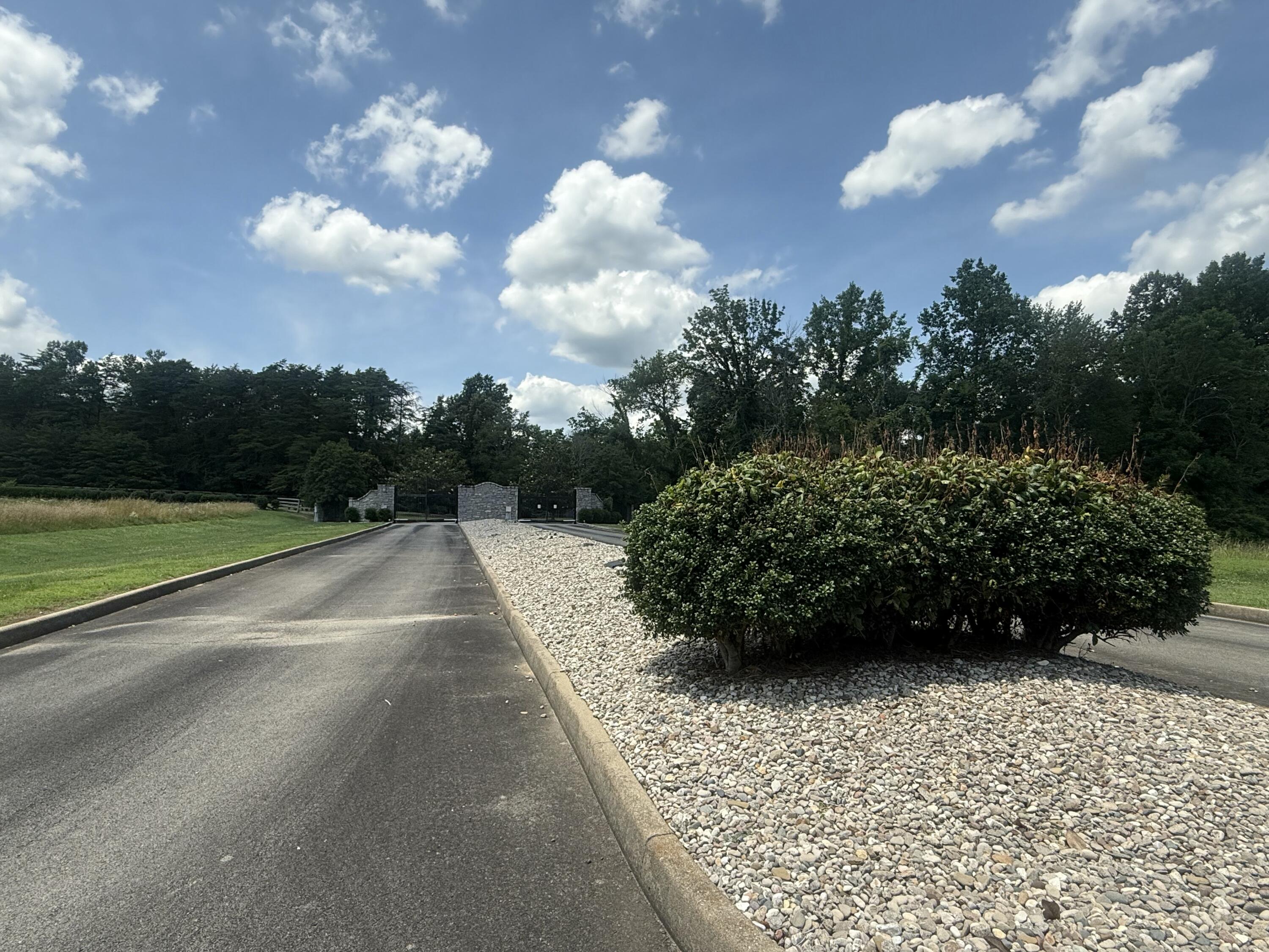 88 Peninsula Boulevard Property Photo 15