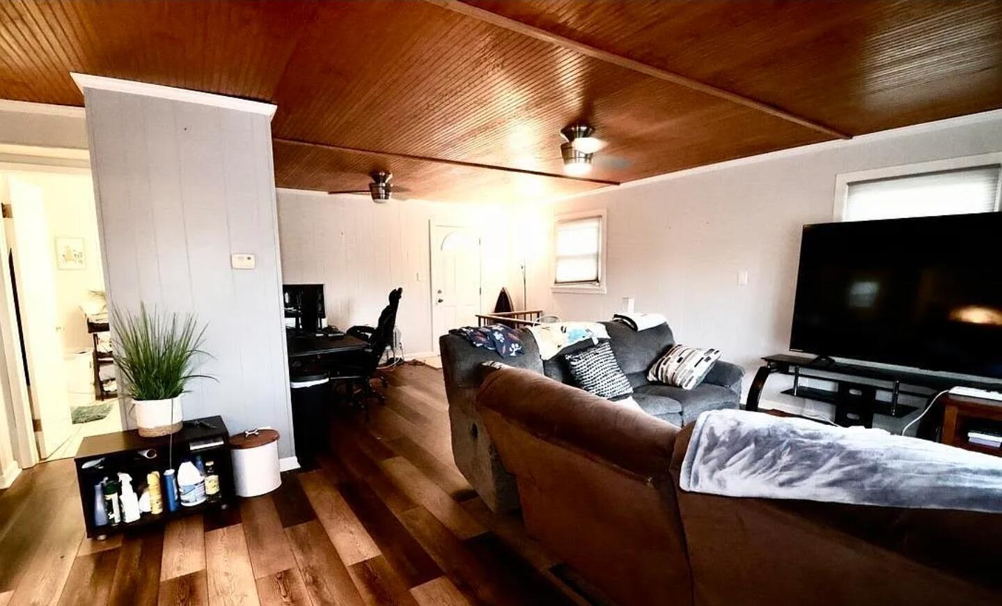 212 Cherry Bay Road Property Photo 6