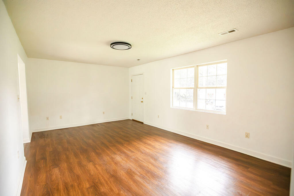 5339 Beechwood Drive Property Photo 4