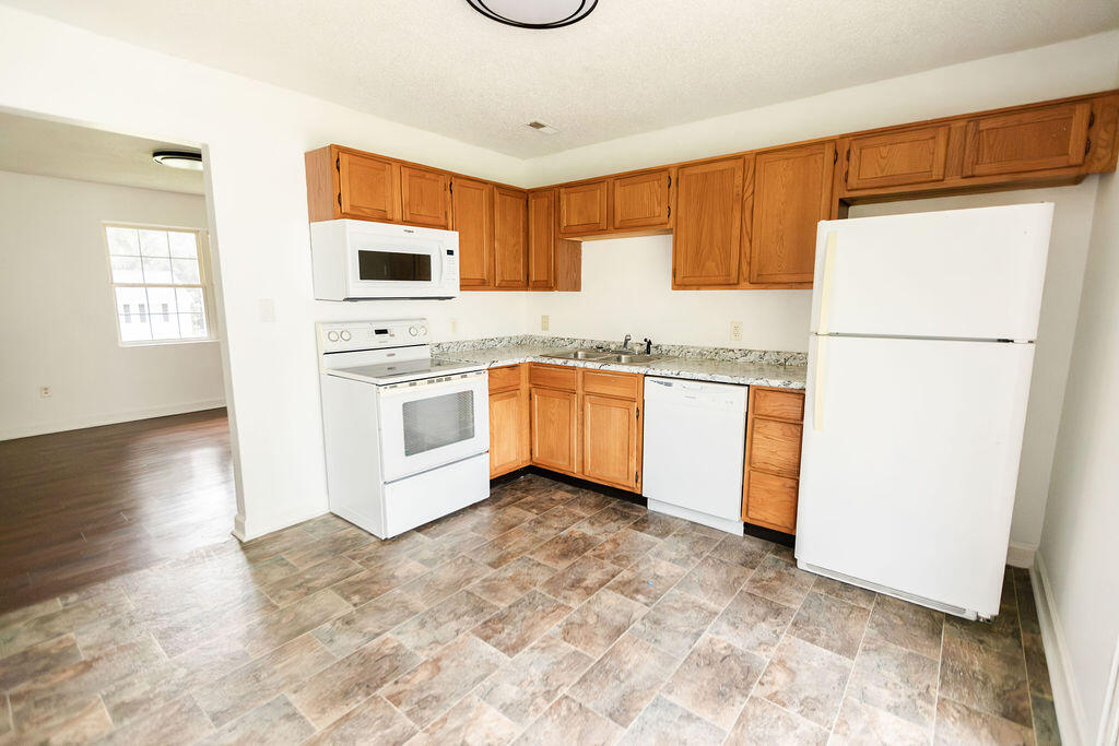5339 Beechwood Drive Property Photo 7