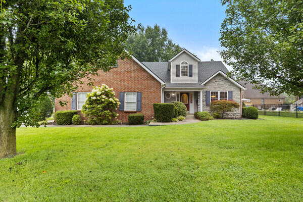 407 Winners Circle Property Photo 1