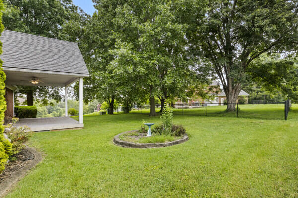 407 Winners Circle Property Photo 38
