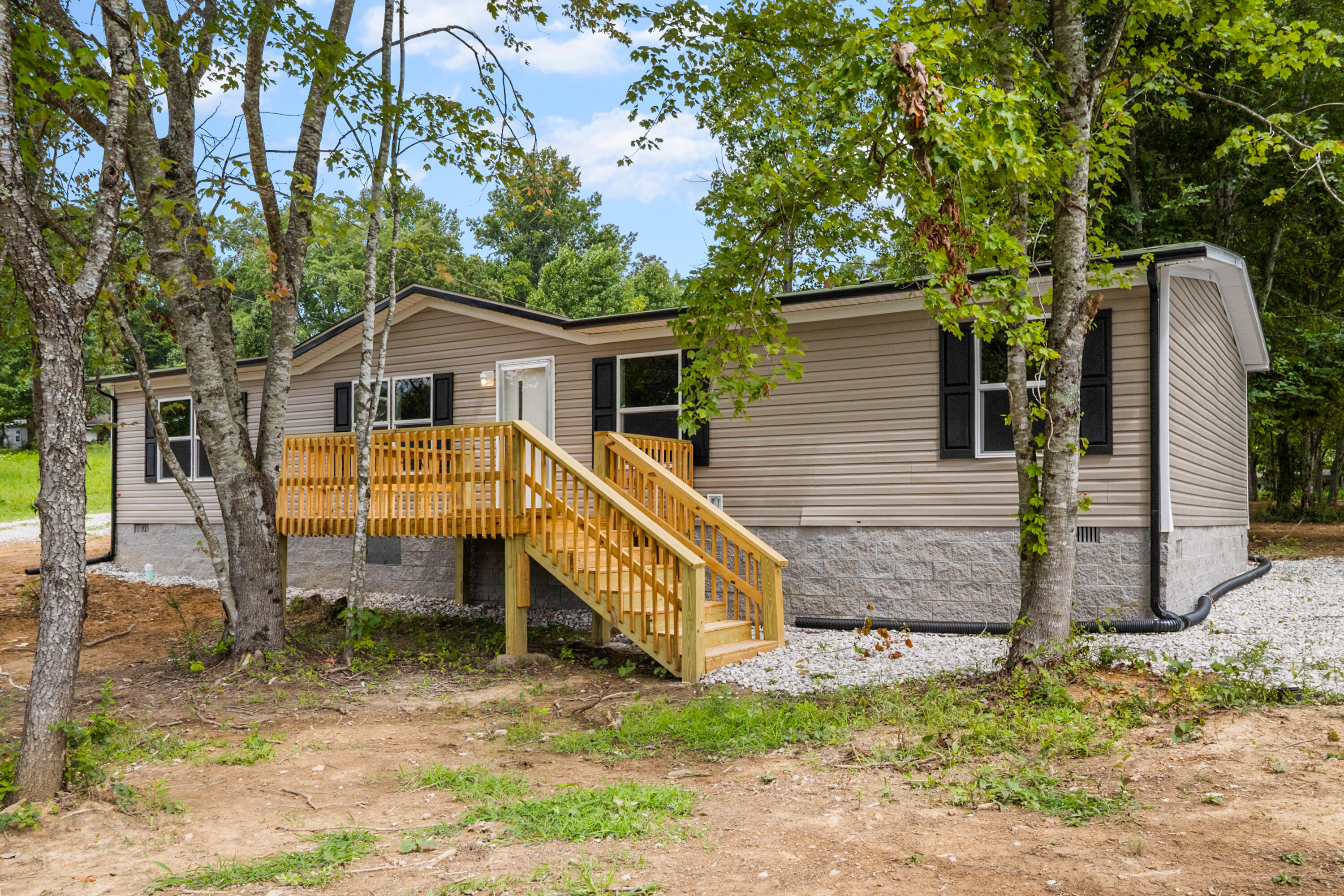 546 Paris Karr Road Property Photo 1