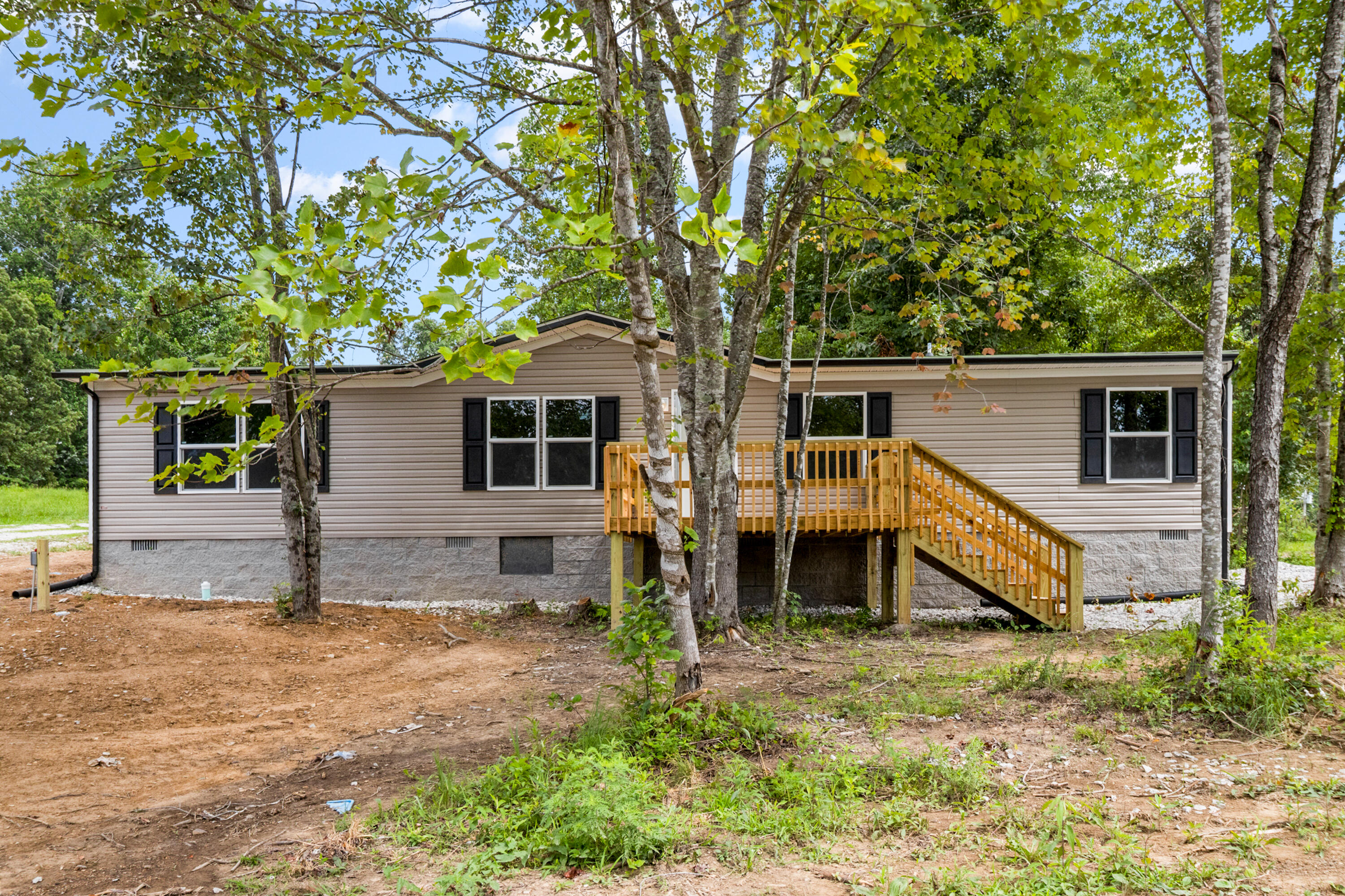 546 Paris Karr Road Property Photo 2