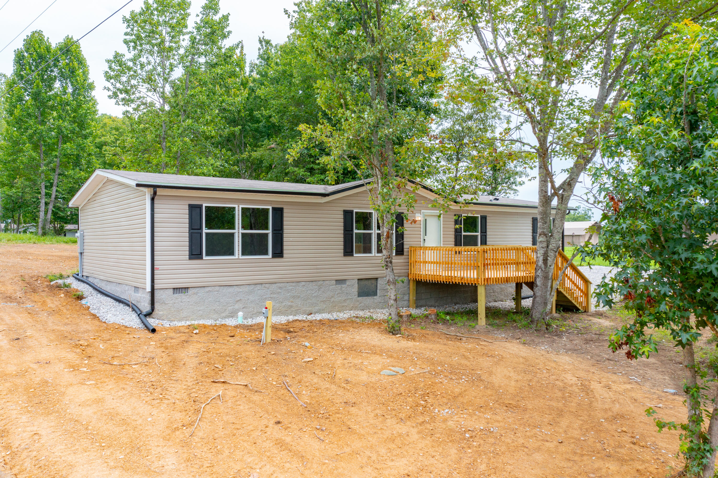 546 Paris Karr Road Property Photo 3