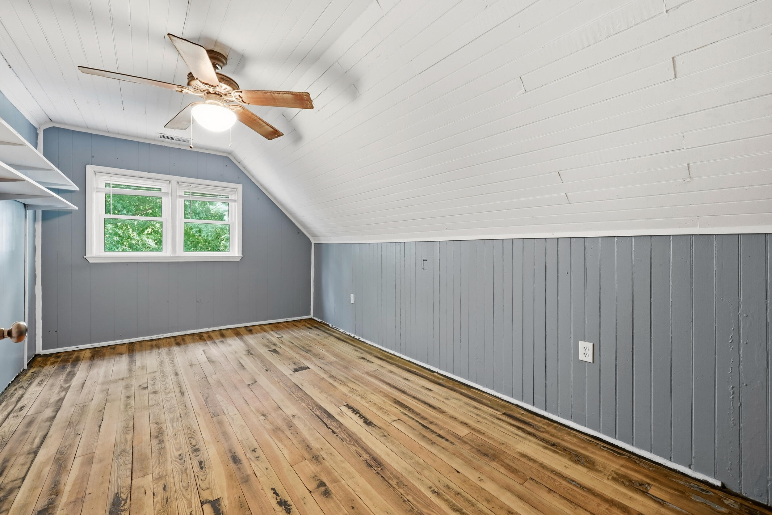 136 E Broadway Avenue Property Photo 31