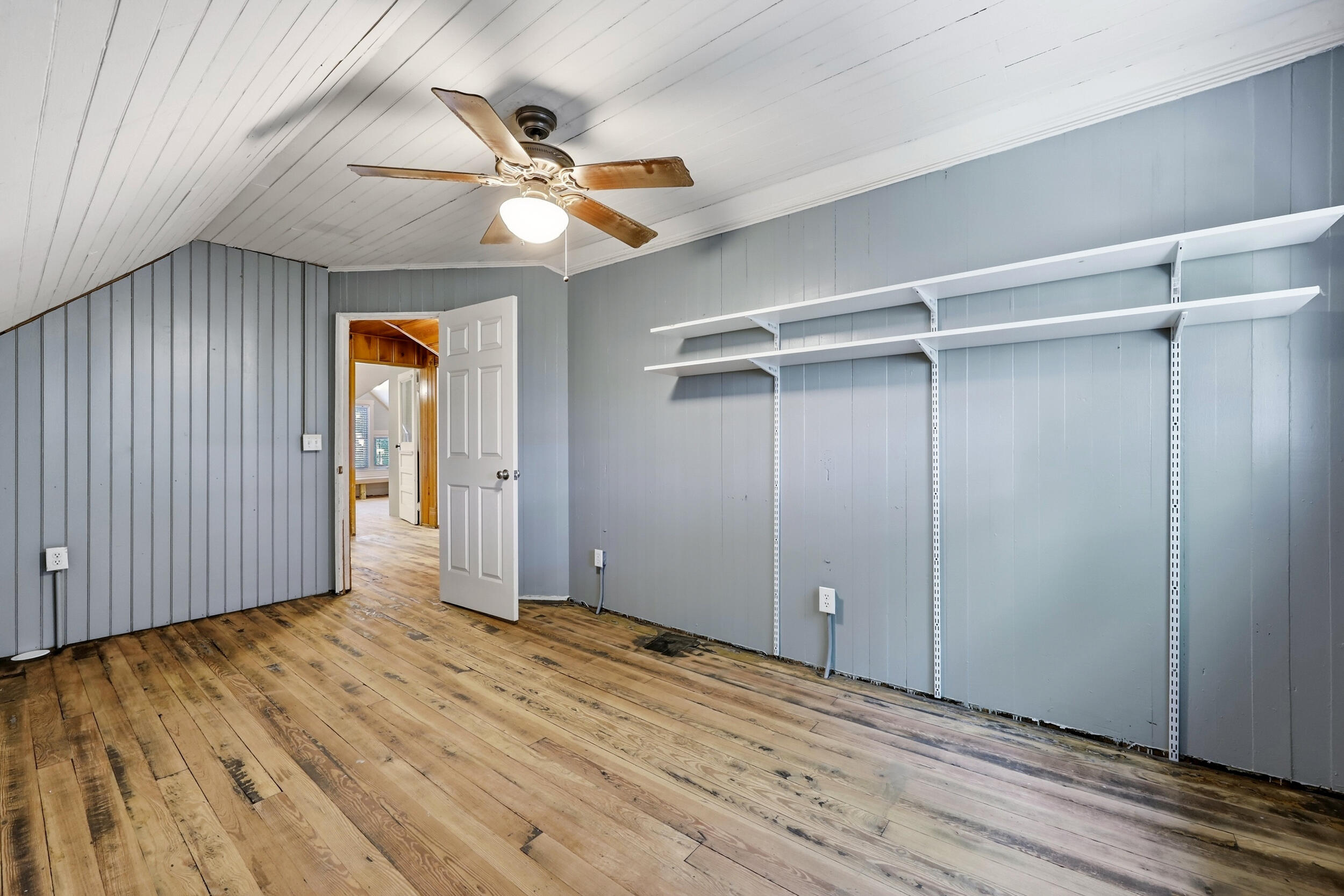 136 E Broadway Avenue Property Photo 32