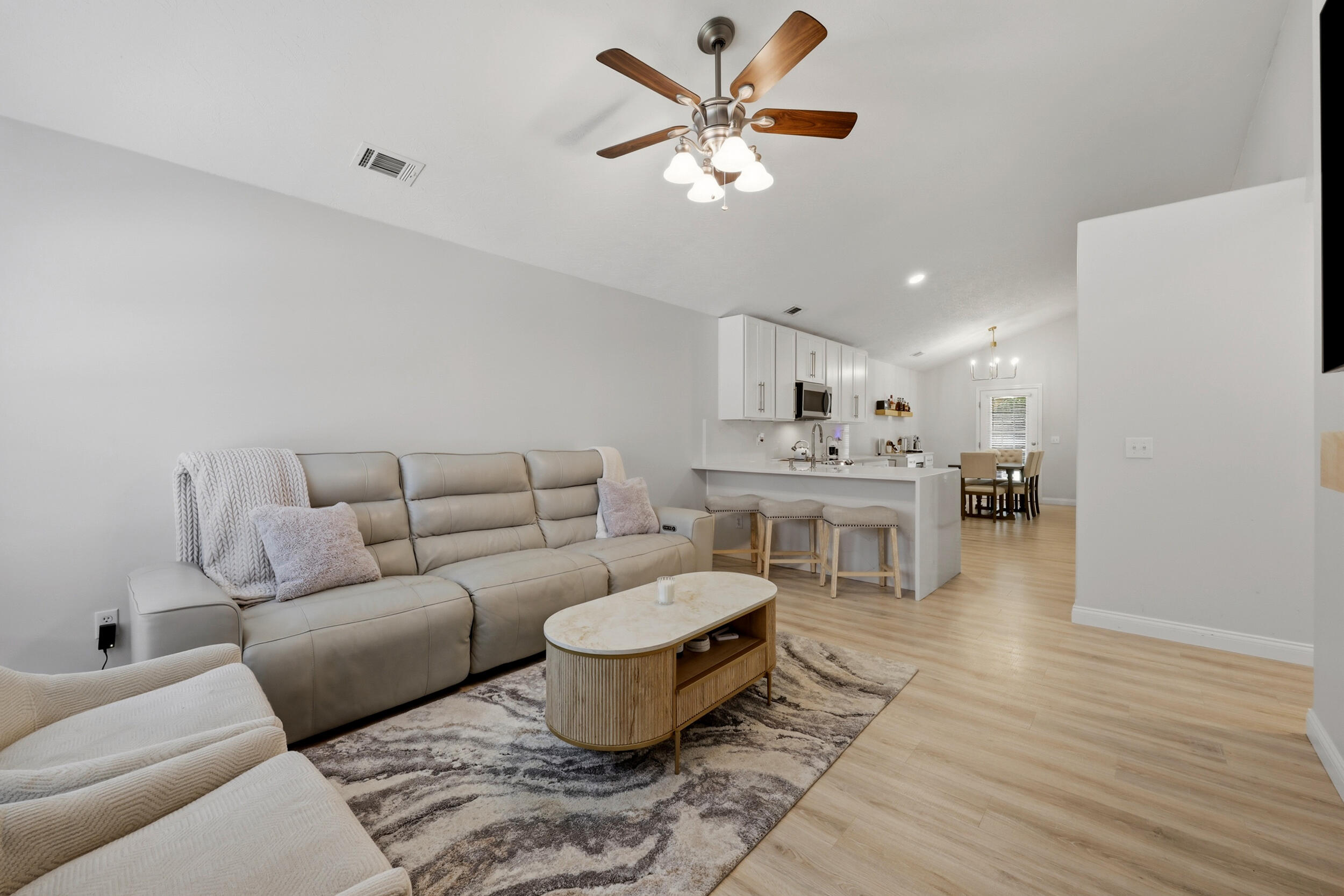 239 Baybrook Circle Property Photo 4