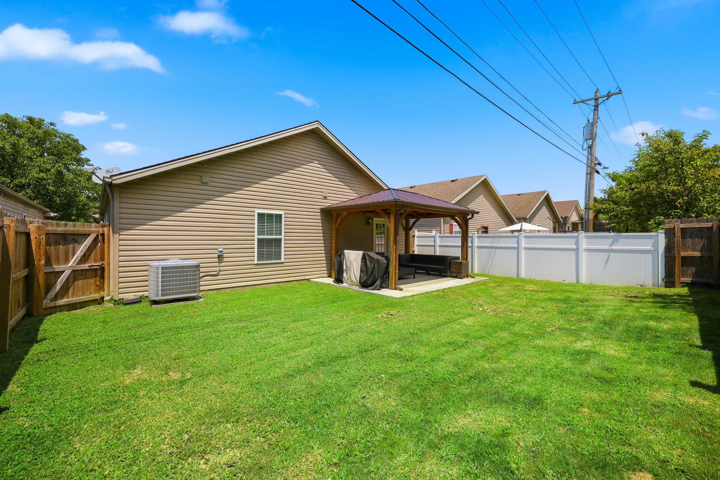 239 Baybrook Circle Property Photo 28