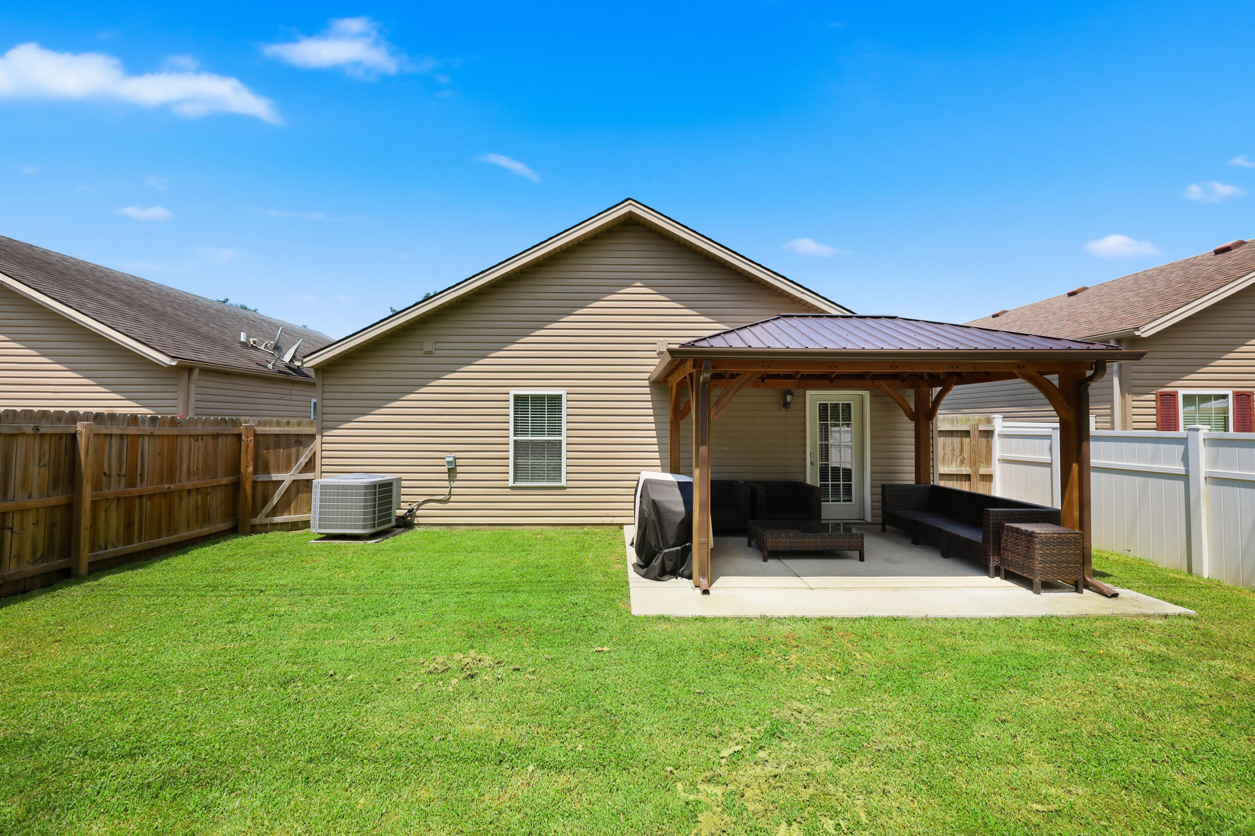 239 Baybrook Circle Property Photo 29