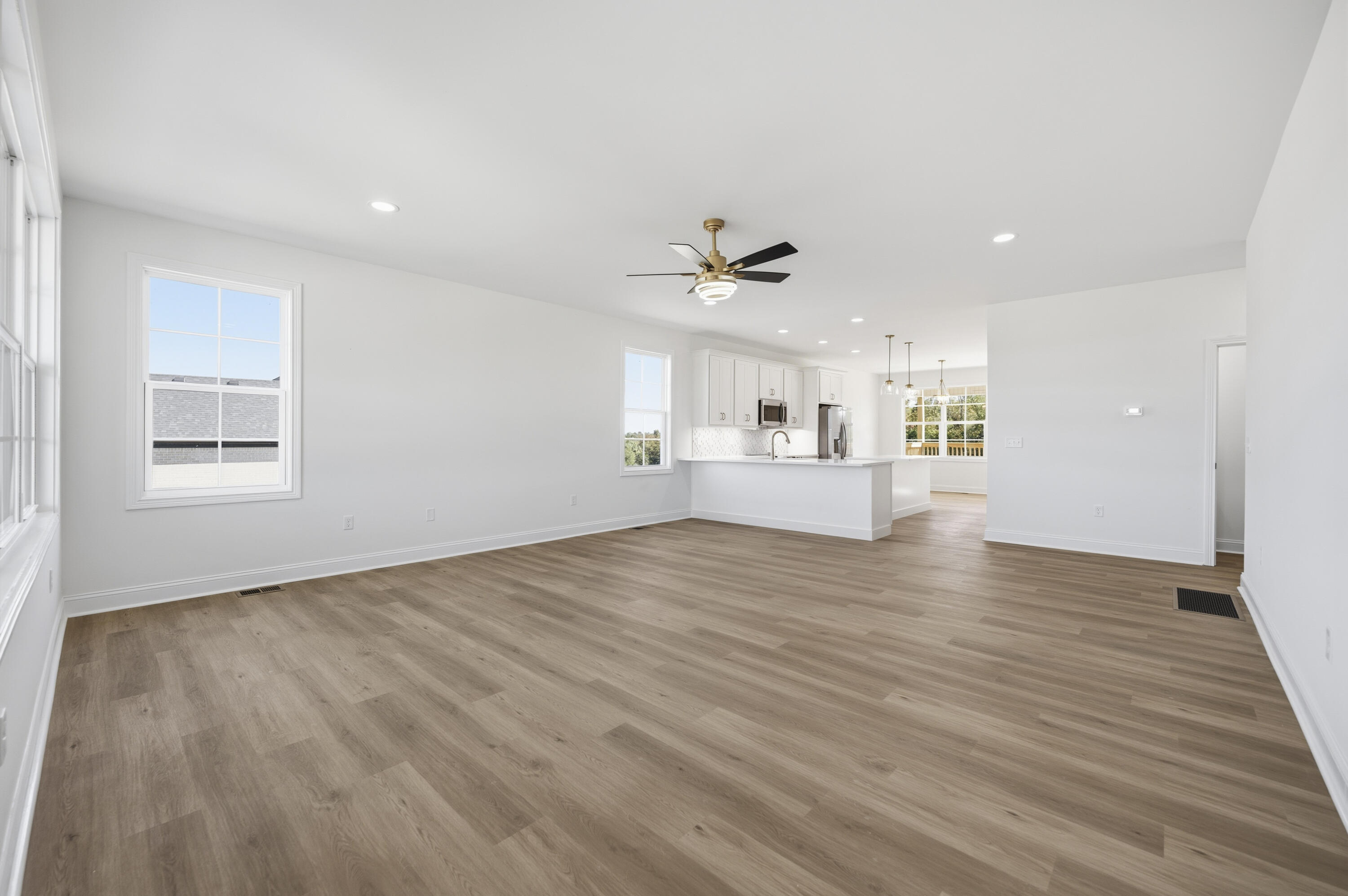 108 Dawn Court Property Photo 6