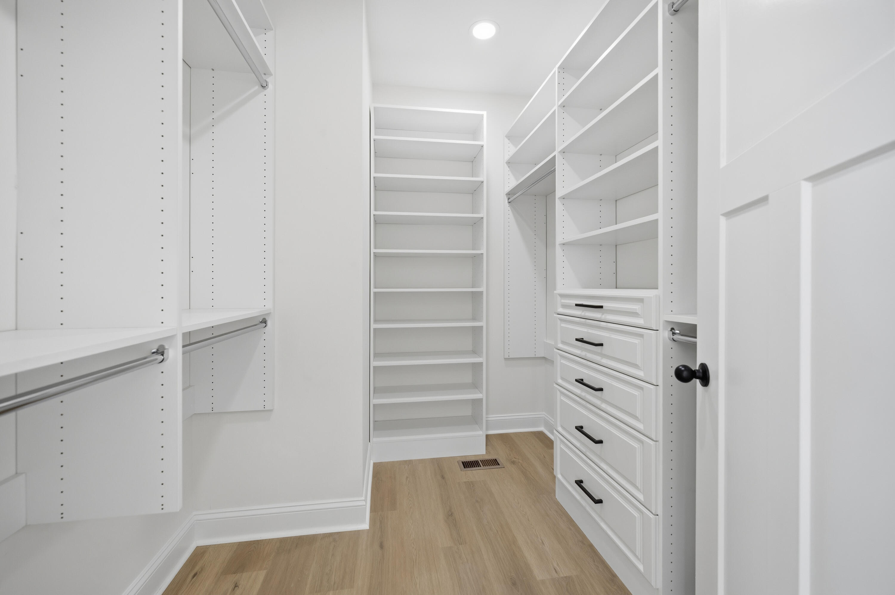108 Dawn Court Property Photo 24