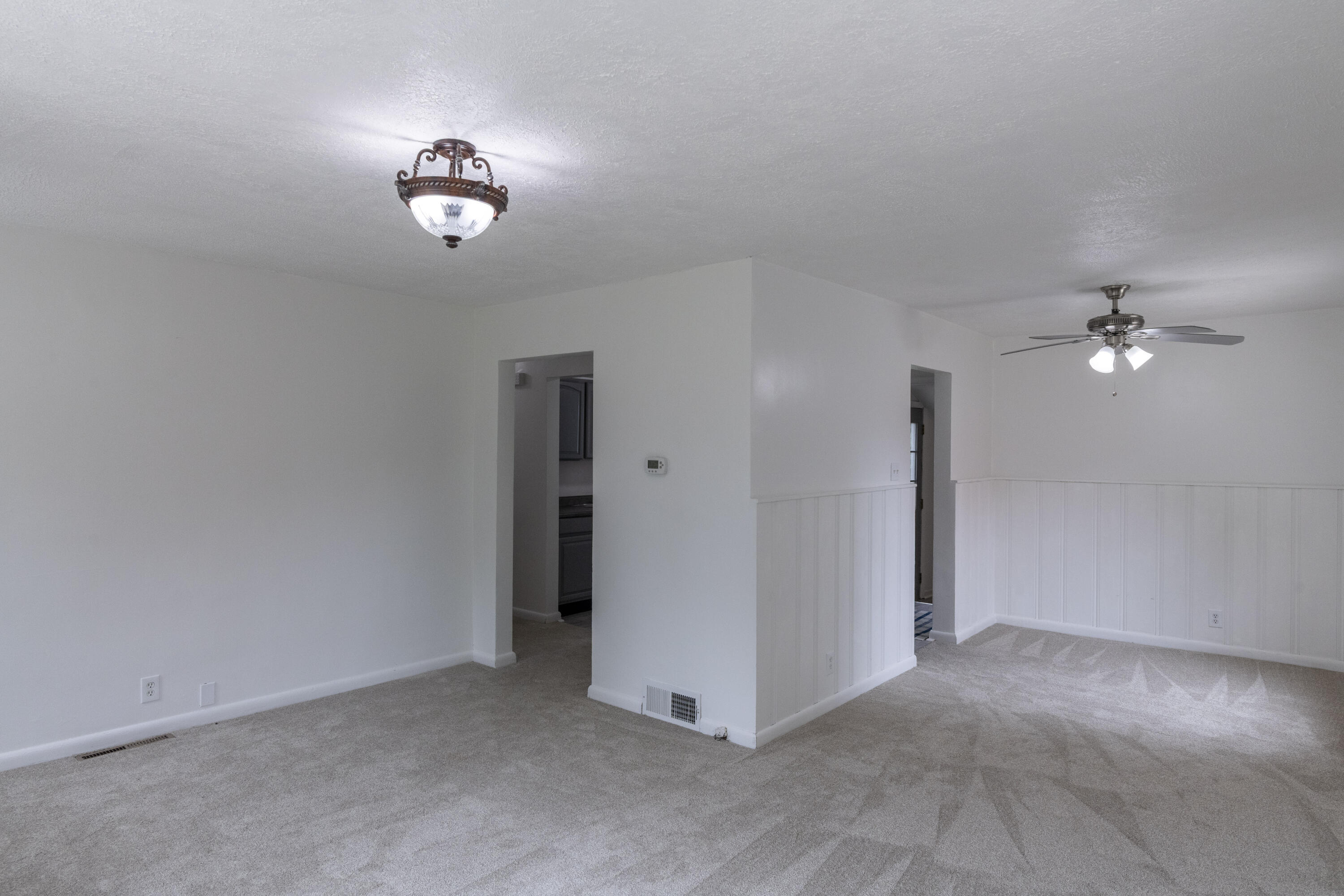 804 Della Drive Property Photo 6
