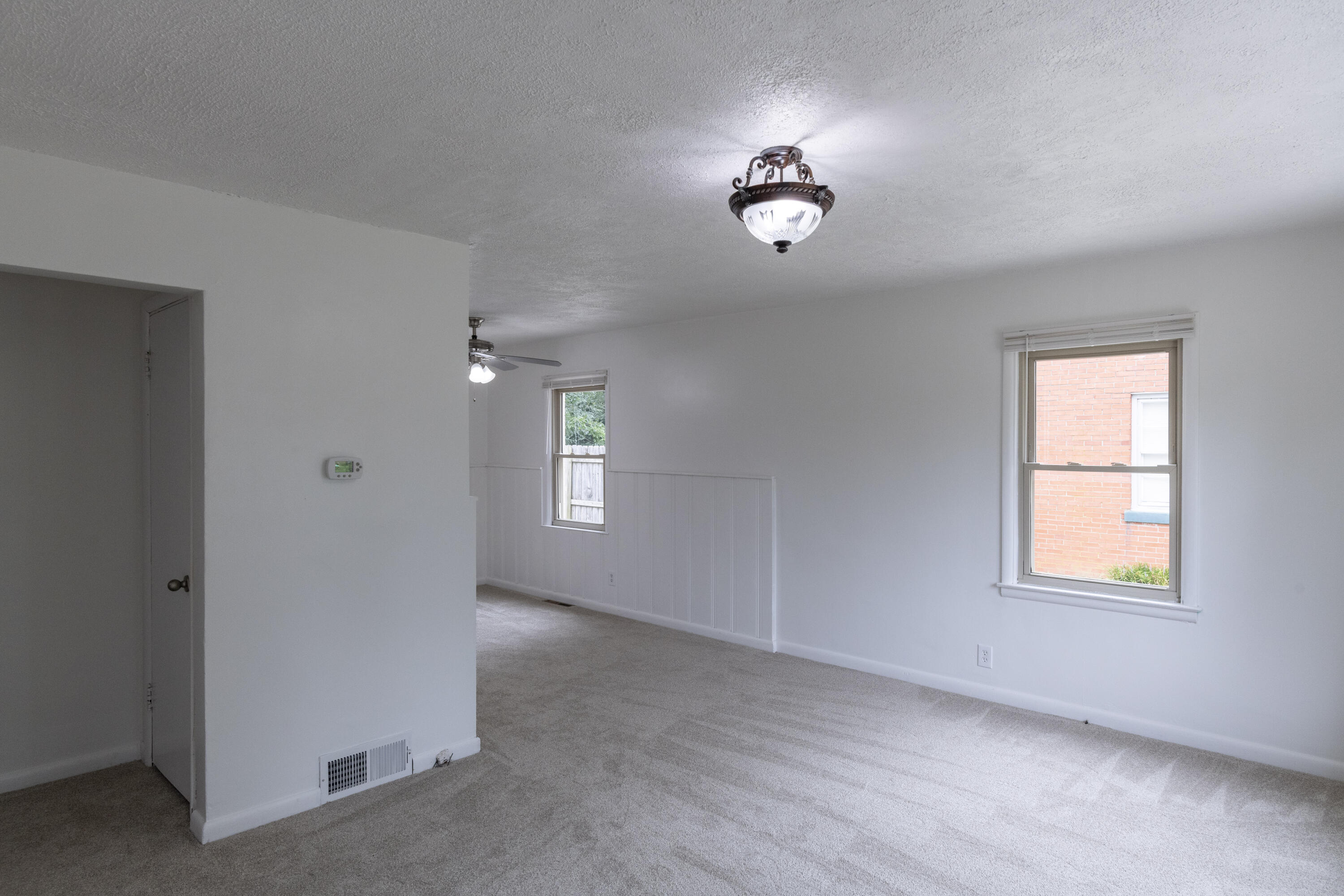 804 Della Drive Property Photo 7