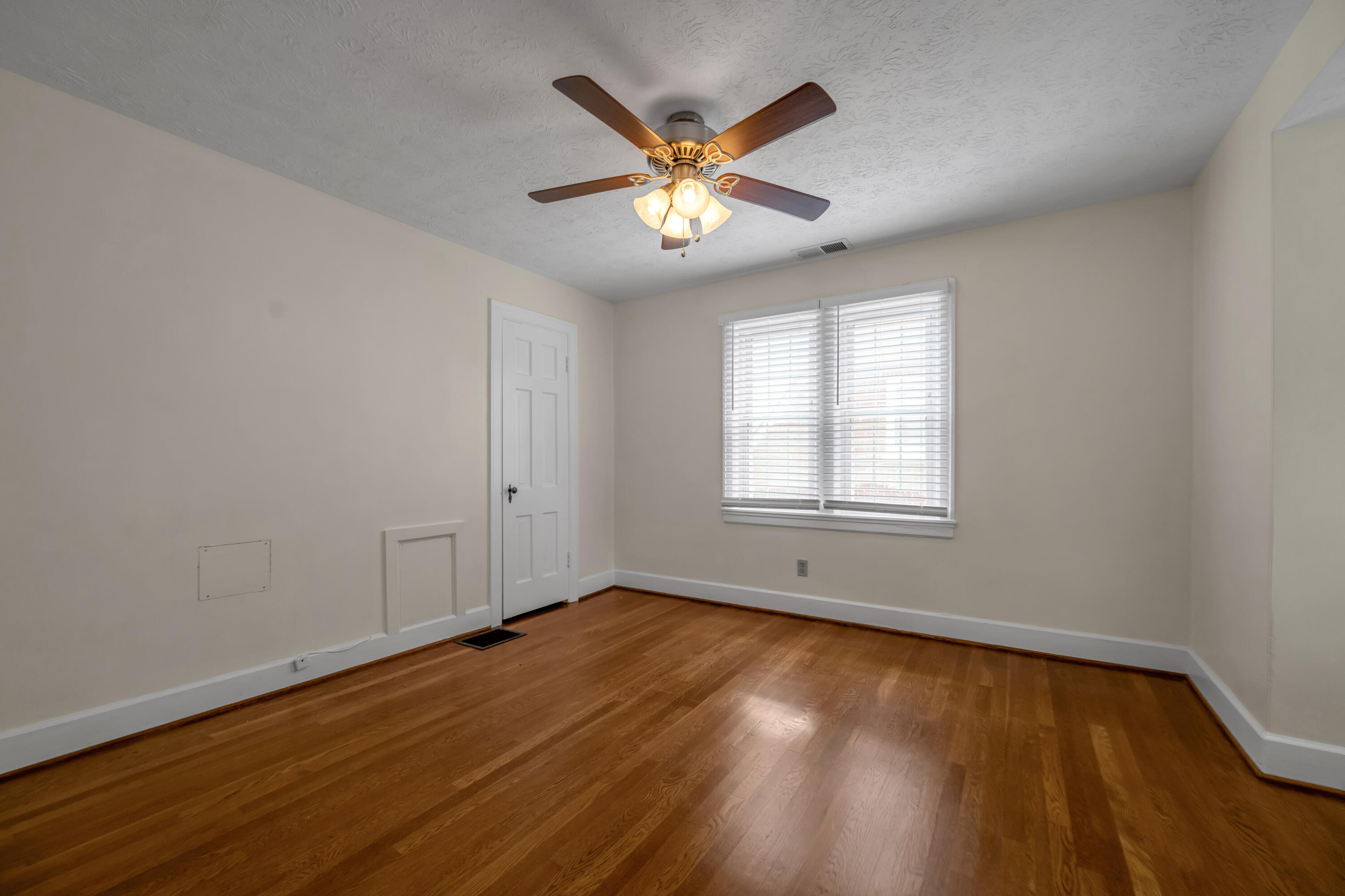 515 Woodbine Drive Property Photo 45