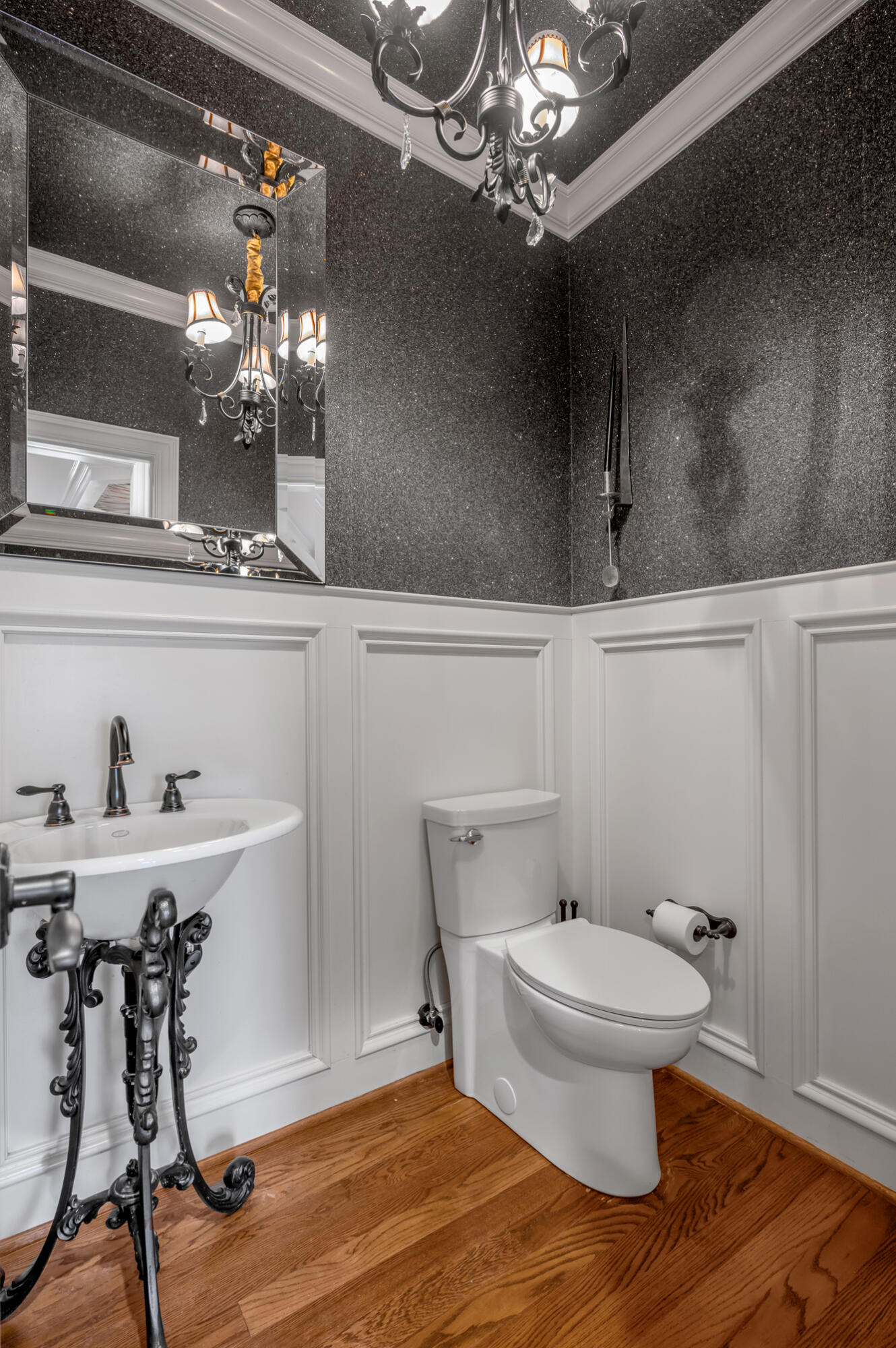 1056 High Point Drive Property Photo 10