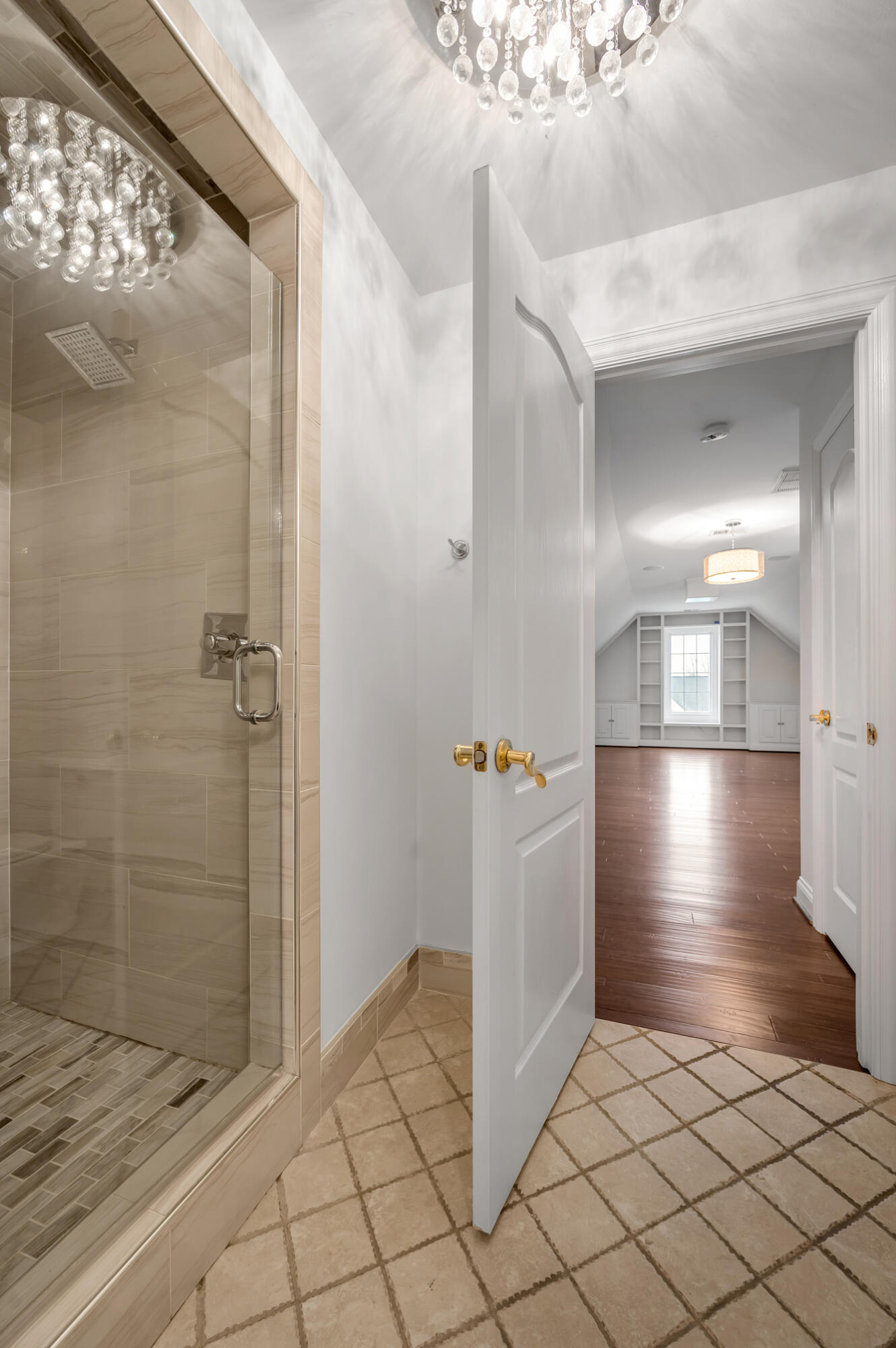 1056 High Point Drive Property Photo 46
