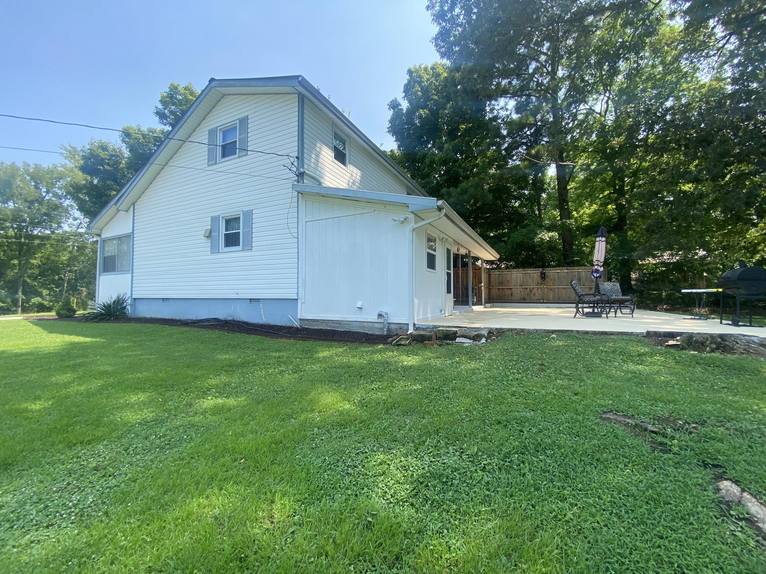 212 Bay Lane Property Photo 6