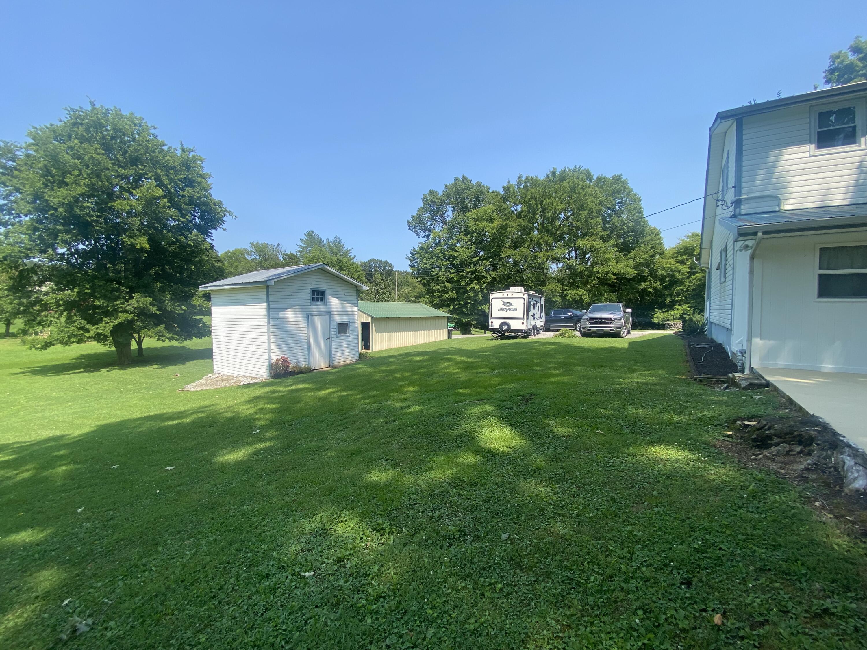 212 Bay Lane Property Photo 9