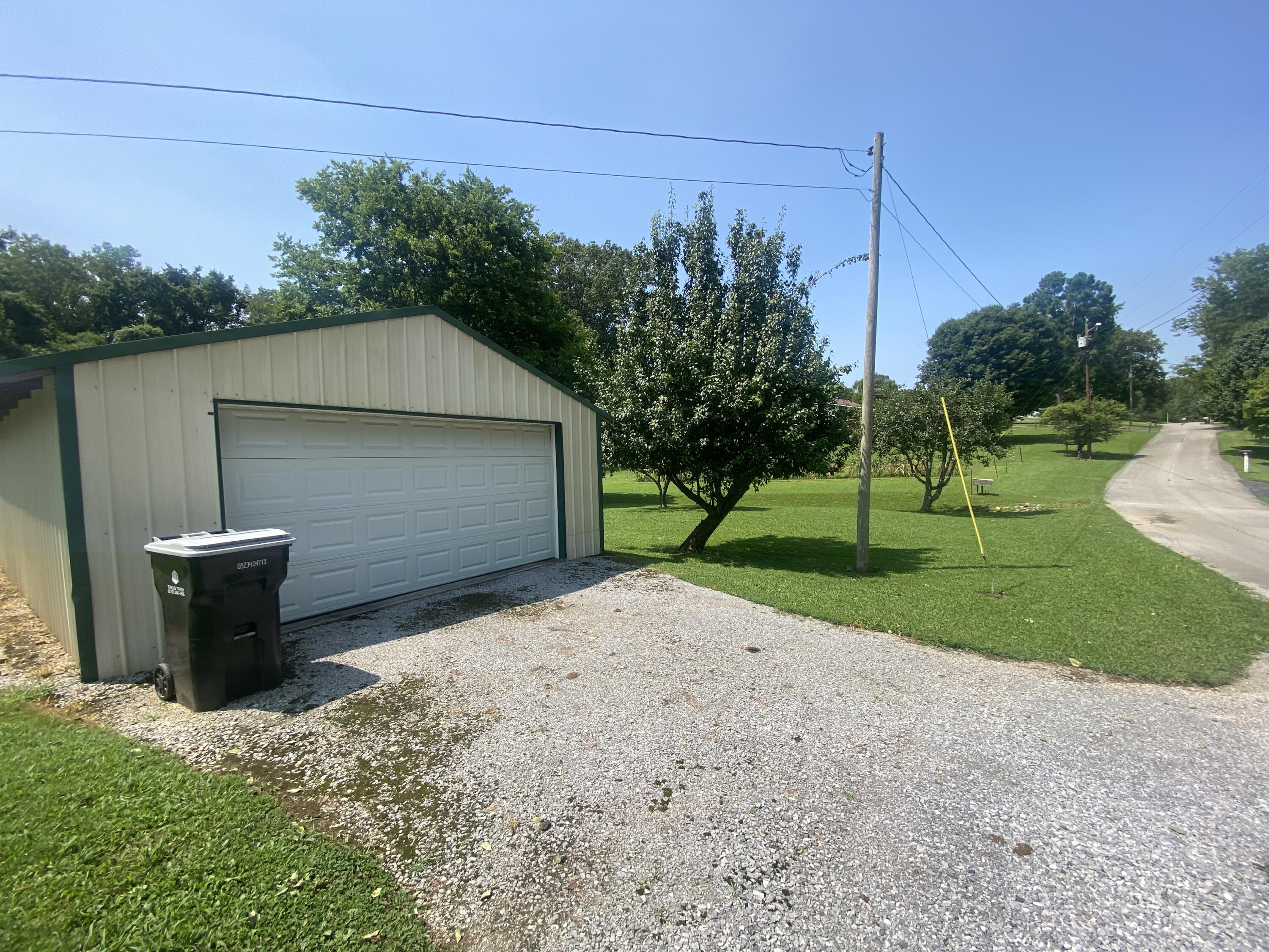 212 Bay Lane Property Photo 15