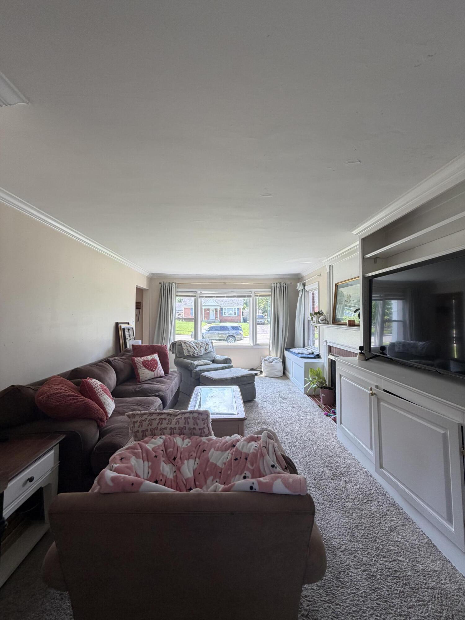 341 Hollyhill Drive Property Photo 11