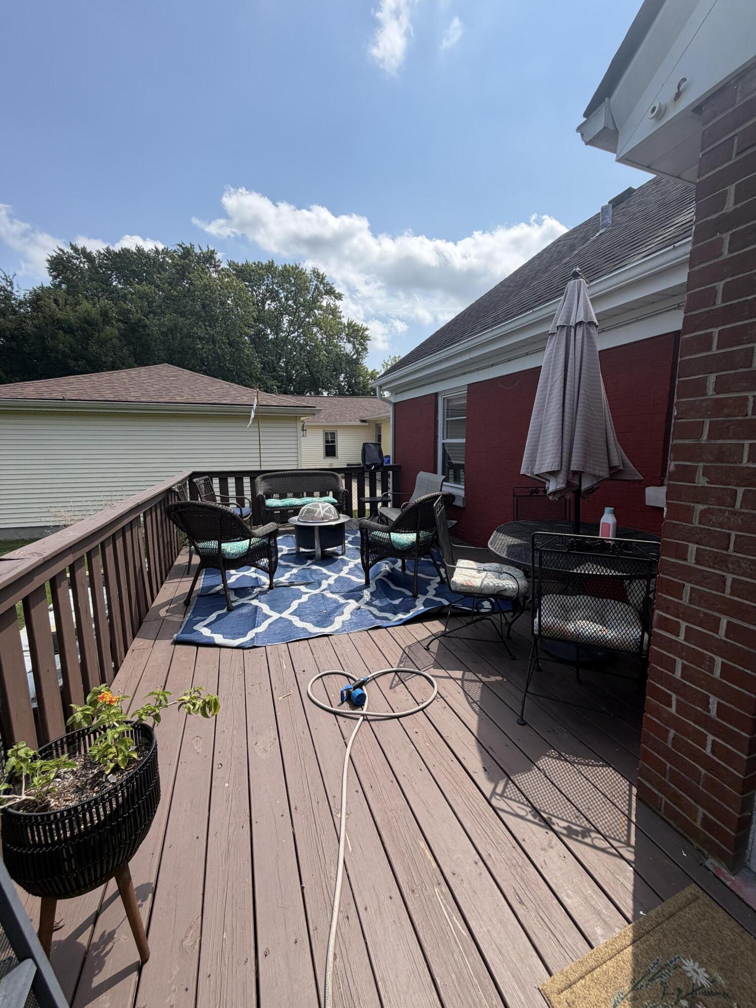 341 Hollyhill Drive Property Photo 14