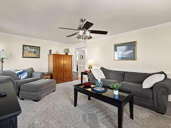 1506 Auburn Court Property Photo 6